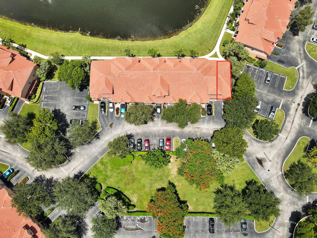 TIERRA VERDE - Residential