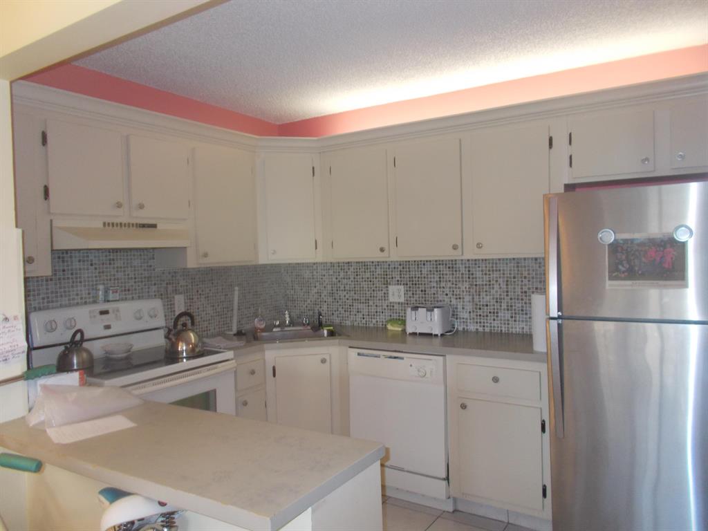 PINE RIDGE SOUTH III CONDO - Residential