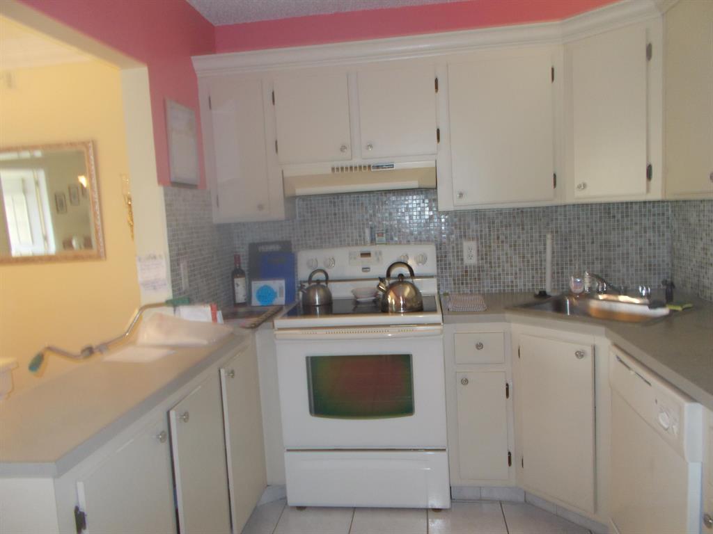 PINE RIDGE SOUTH III CONDO - Residential