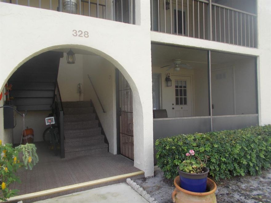 FULLY FURNISHED. 2BED 2 BATH 1ST FLOOR
WATER HEATER 2011, SMOOTH TOP STOVE 2014 REFRIGERATOR 2017
SLEEP SOFA, CROWN MOLDING, TILE THROUGH OUT.
REMODELED MASTER BATH WITH GLASS SLIDERS ON SHOWER.
CLOSE TO CLUBHOUSE. AMENITIES, TENNIS COURT,SHUFFLE BOARD, POOL
MINUTES TO SHOPPING AND EVERYTHING YOU NEED.