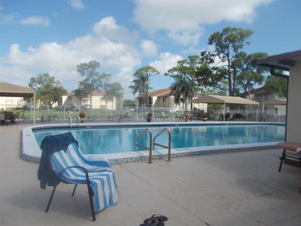 PINE RIDGE SOUTH III CONDO - Residential