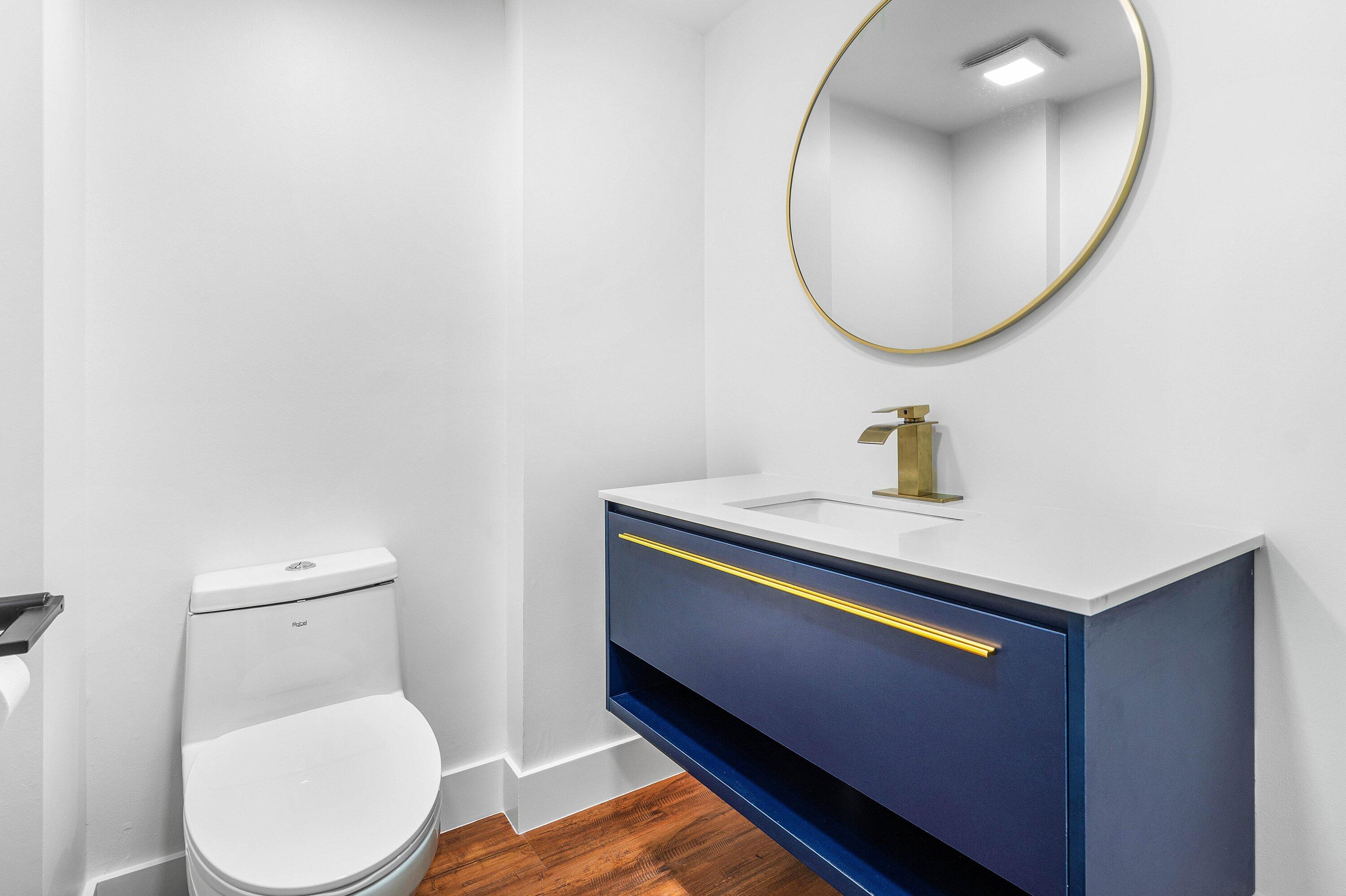 STRATFORD AT HUNTERS RUN CONDO - Residential