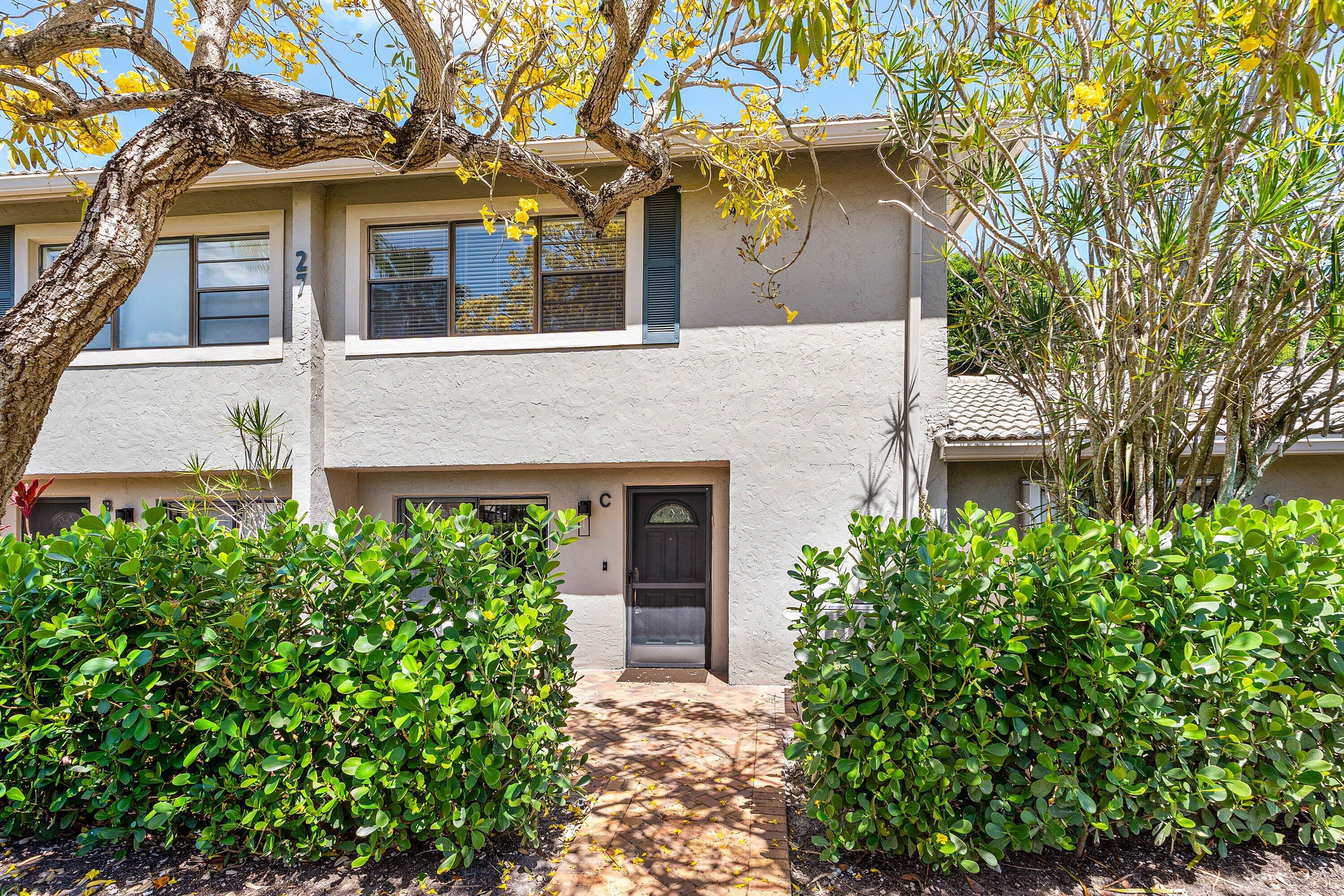 STRATFORD AT HUNTERS RUN CONDO - Residential