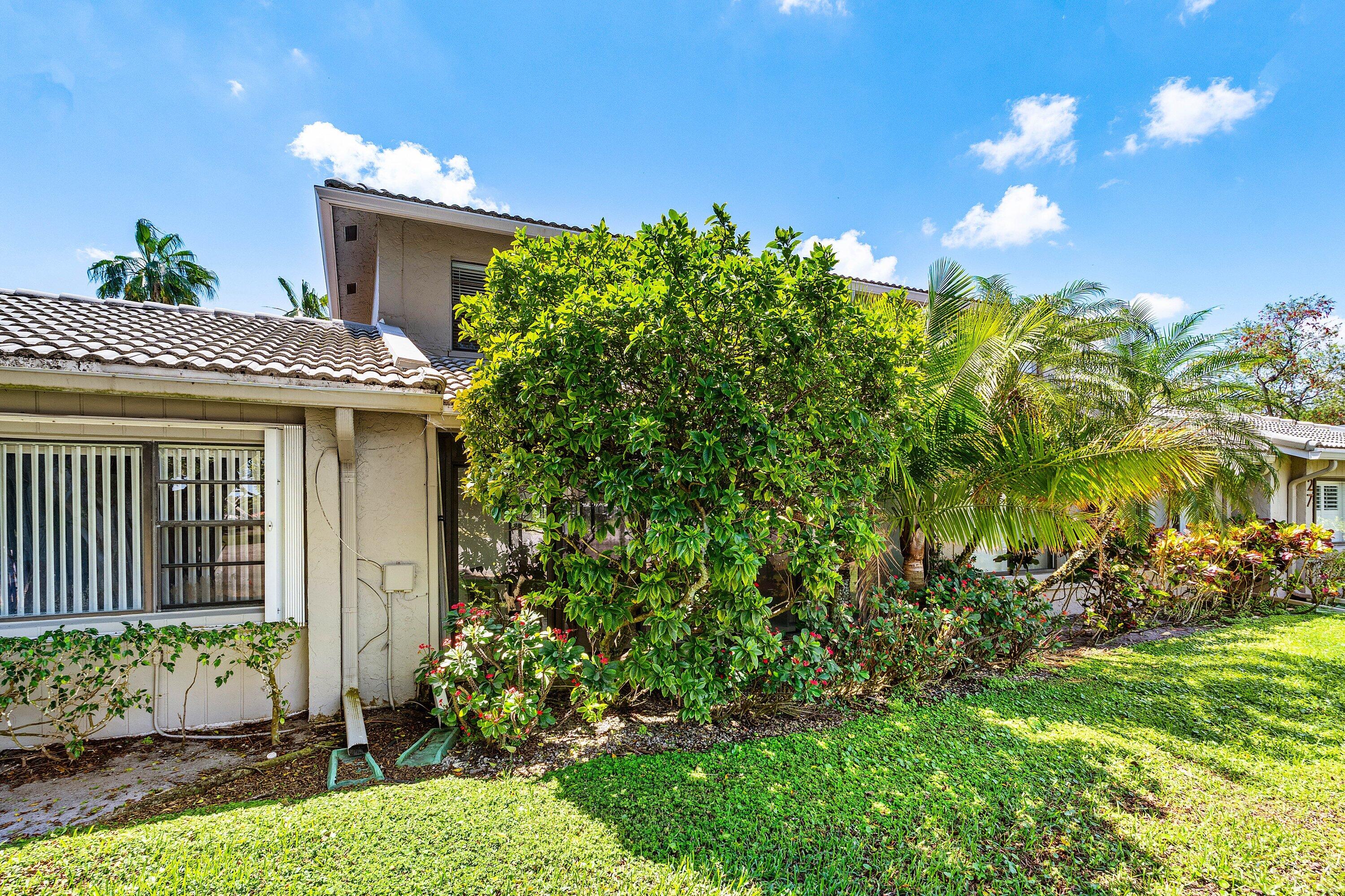 STRATFORD AT HUNTERS RUN CONDO - Residential