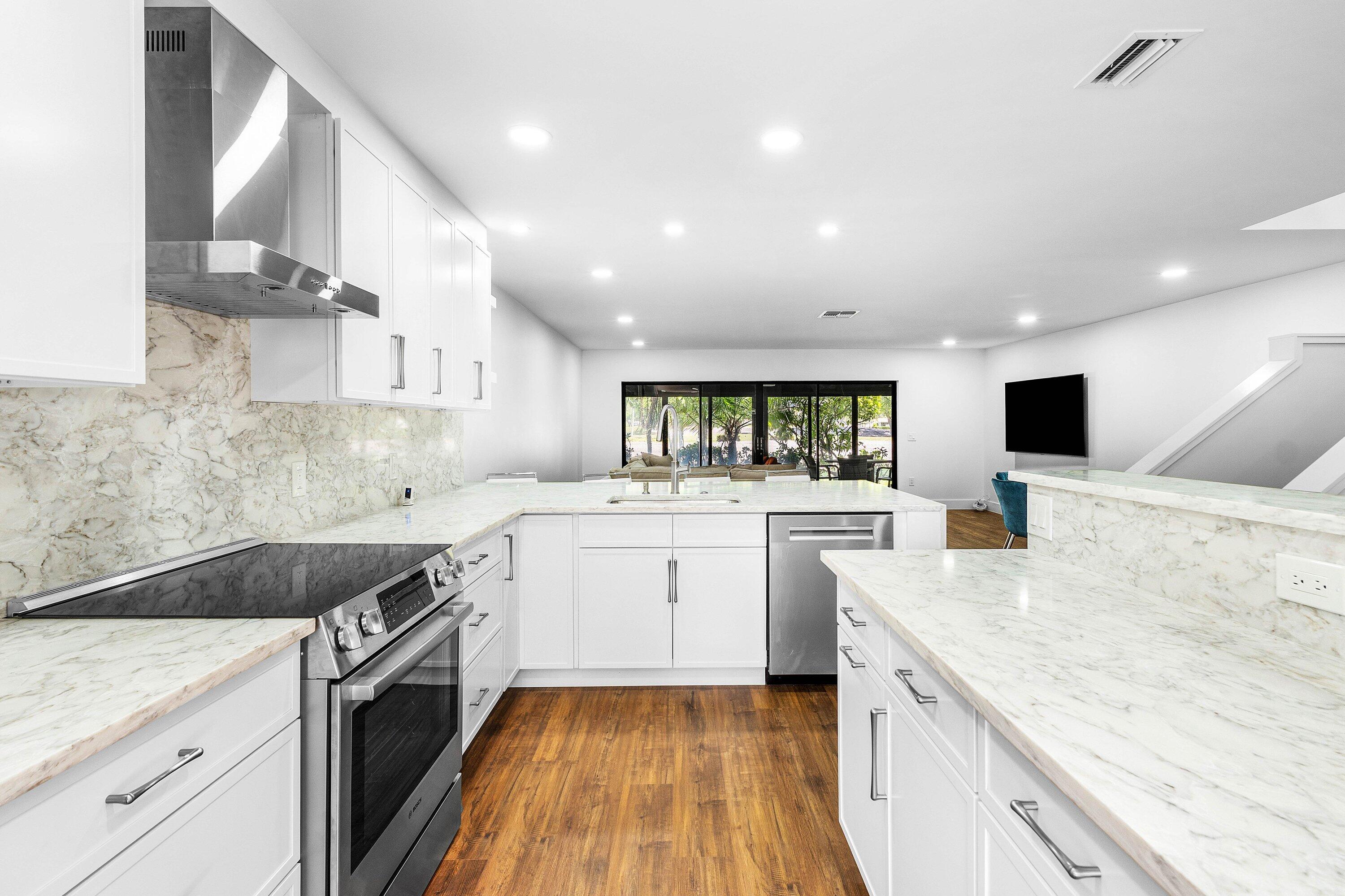 STRATFORD AT HUNTERS RUN CONDO - Residential