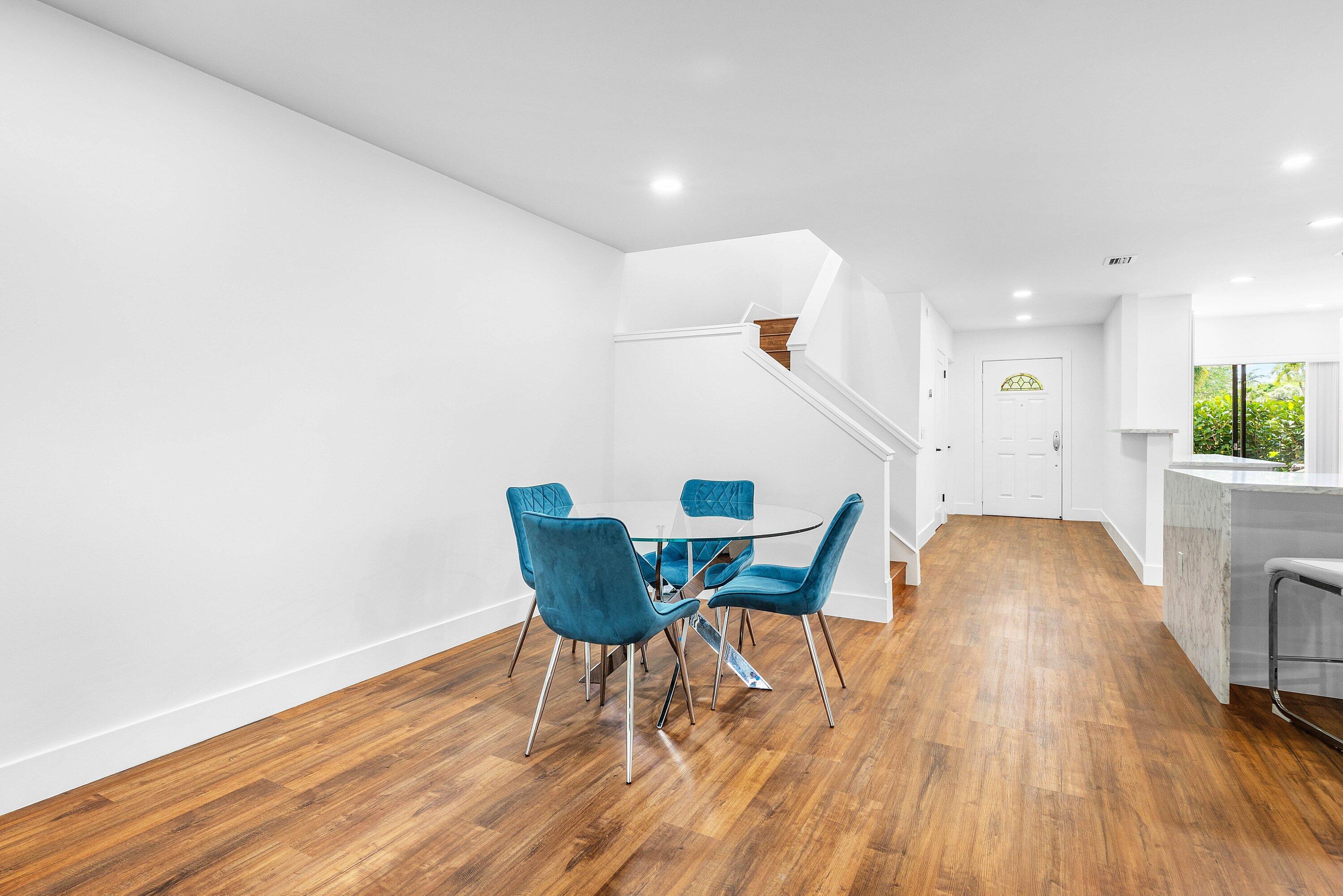 STRATFORD AT HUNTERS RUN CONDO - Residential