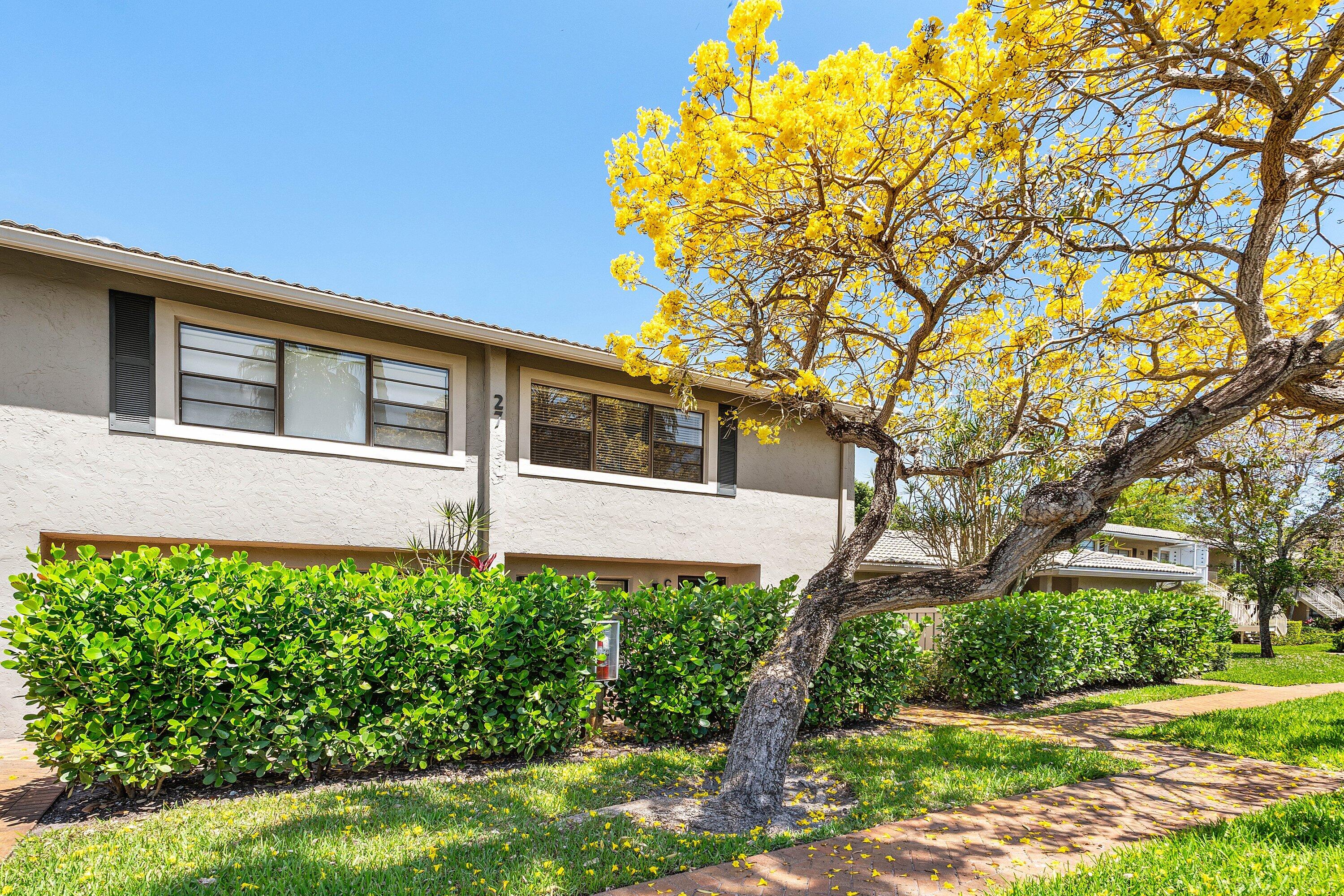 STRATFORD AT HUNTERS RUN CONDO - Residential