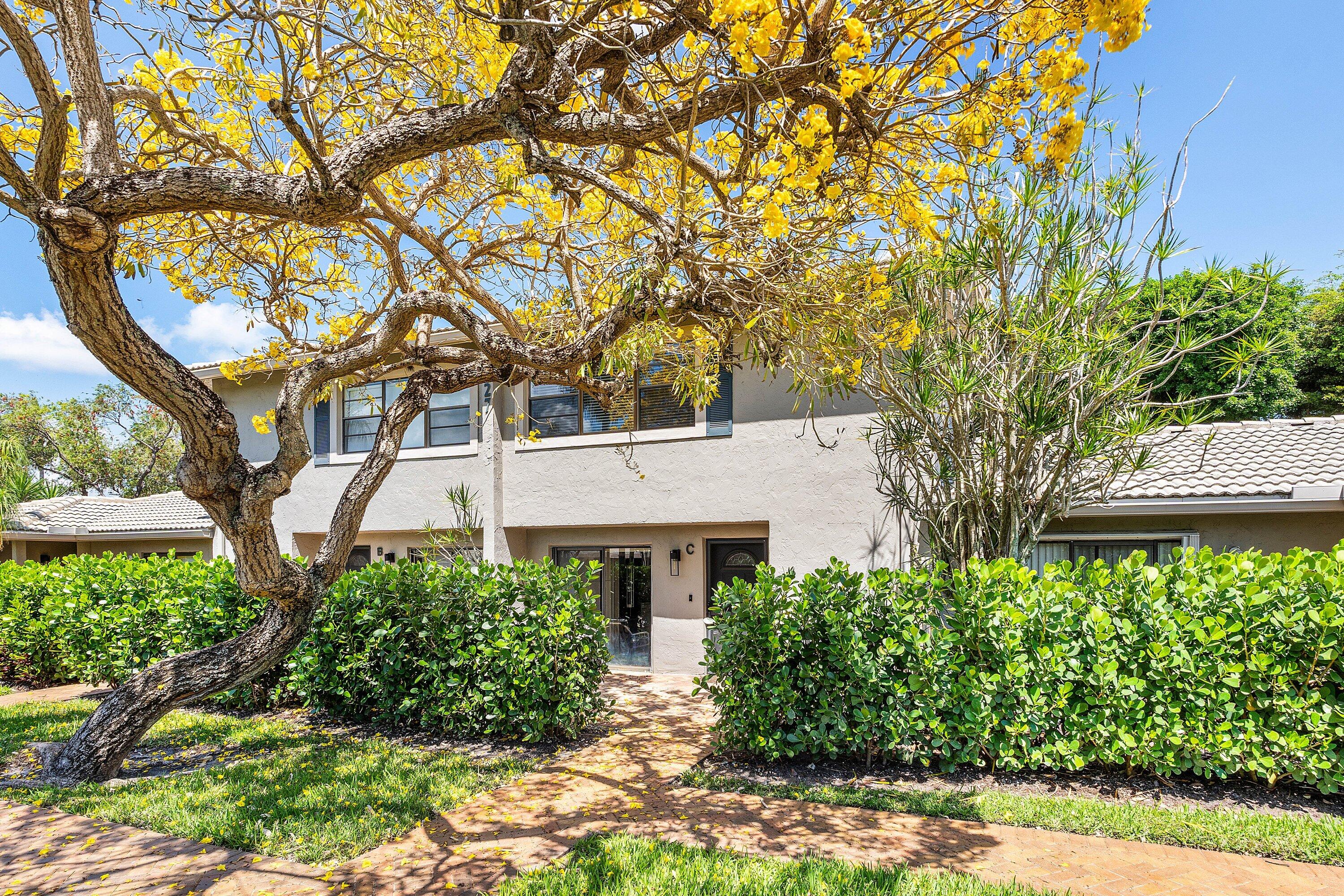 STRATFORD AT HUNTERS RUN CONDO - Residential