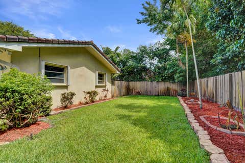 Tiny photo for 1040 SW 75th Avenue, Plantation, FL 33317 (MLS # B26049260)