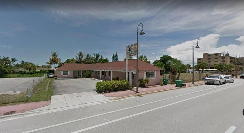 Photo of 1141 E Blue Heron Boulevard #5, Riviera Beach, FL 33404 (MLS # R11121436)