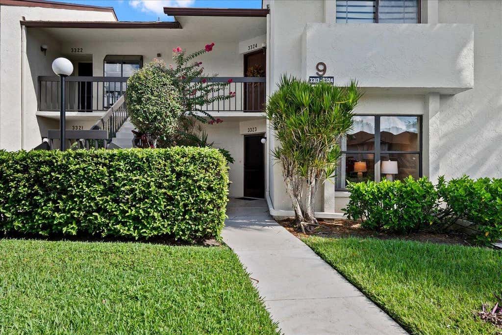 Photo of 3323 Lucerne Park Drive, Greenacres, FL 33467 (MLS # B26063537)