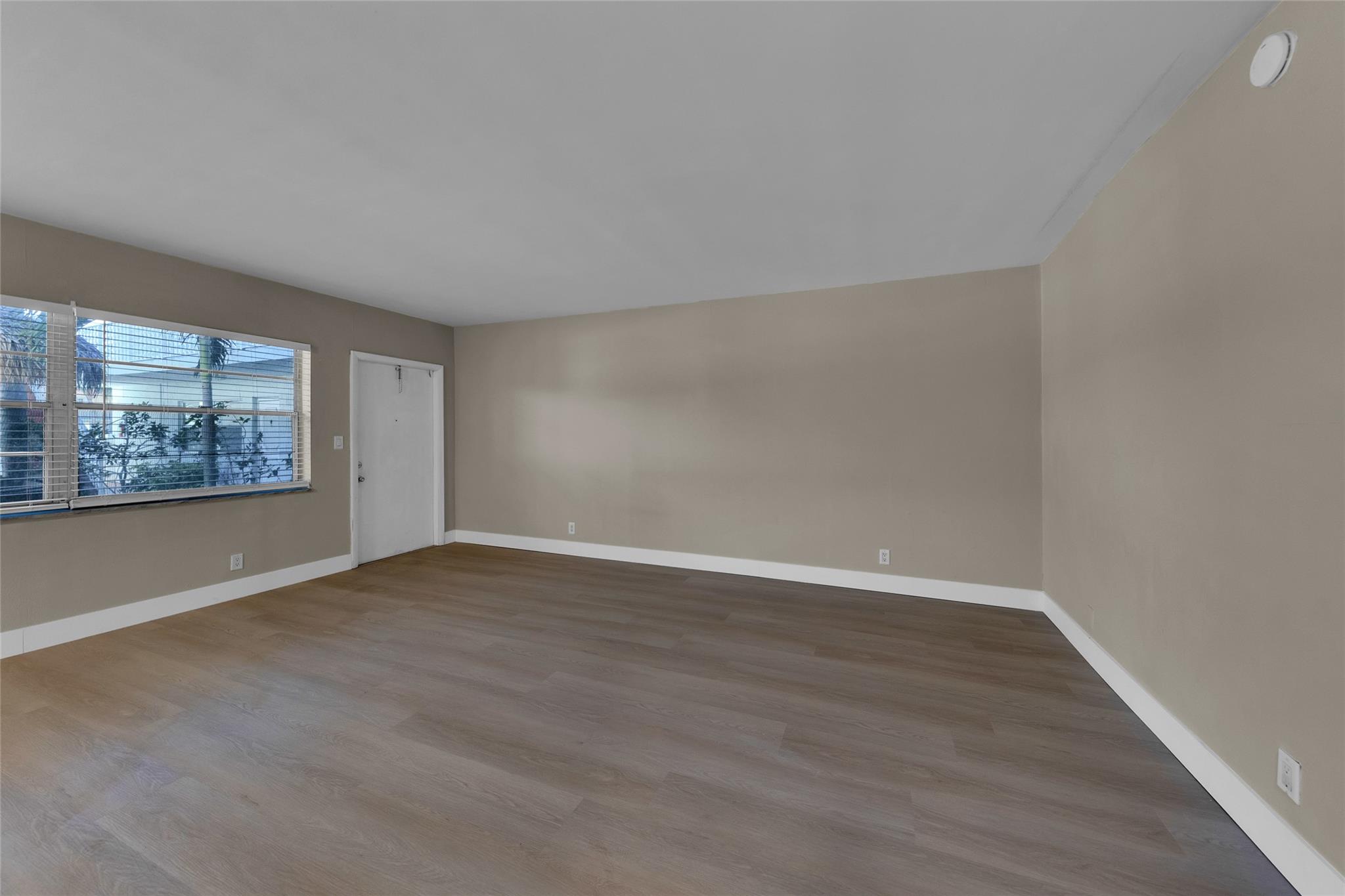 Wooler Heights 40-22 B - Residential Lease