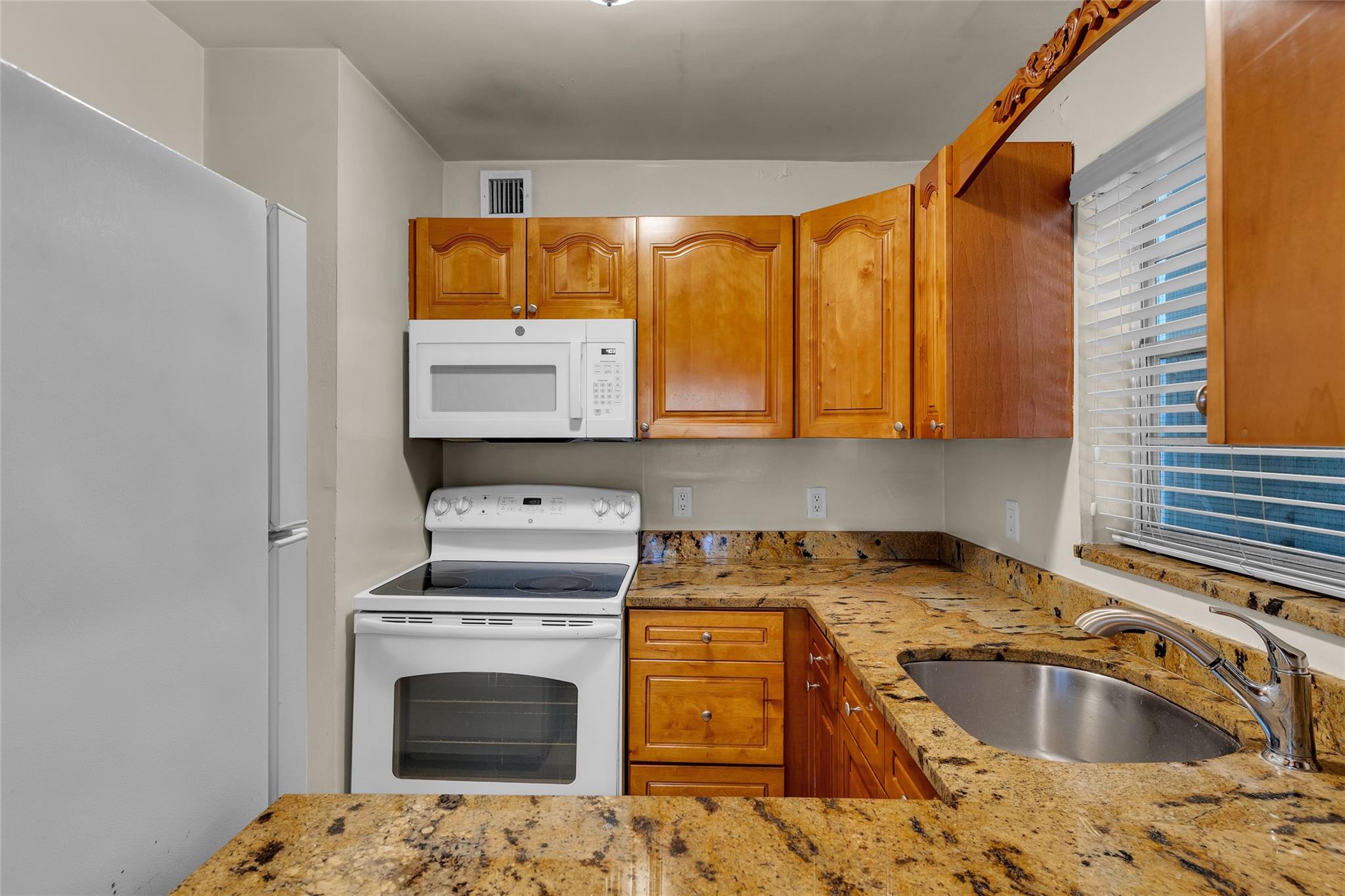 Wooler Heights 40-22 B - Residential Lease