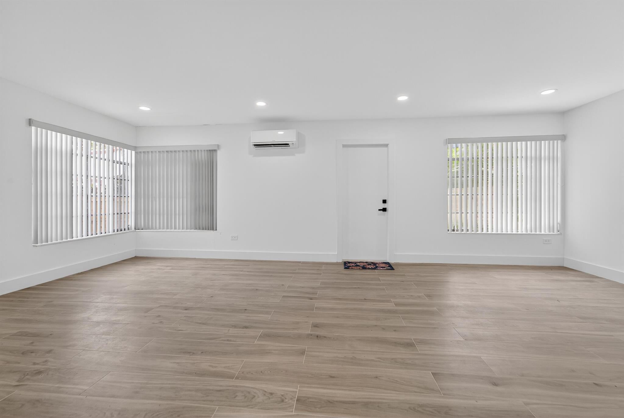 GOLDEN SHORES OCEAN BLVD - Residential Lease