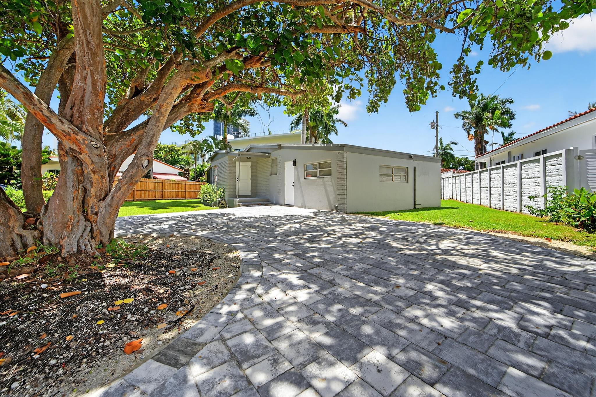 GOLDEN SHORES OCEAN BLVD - Residential Lease