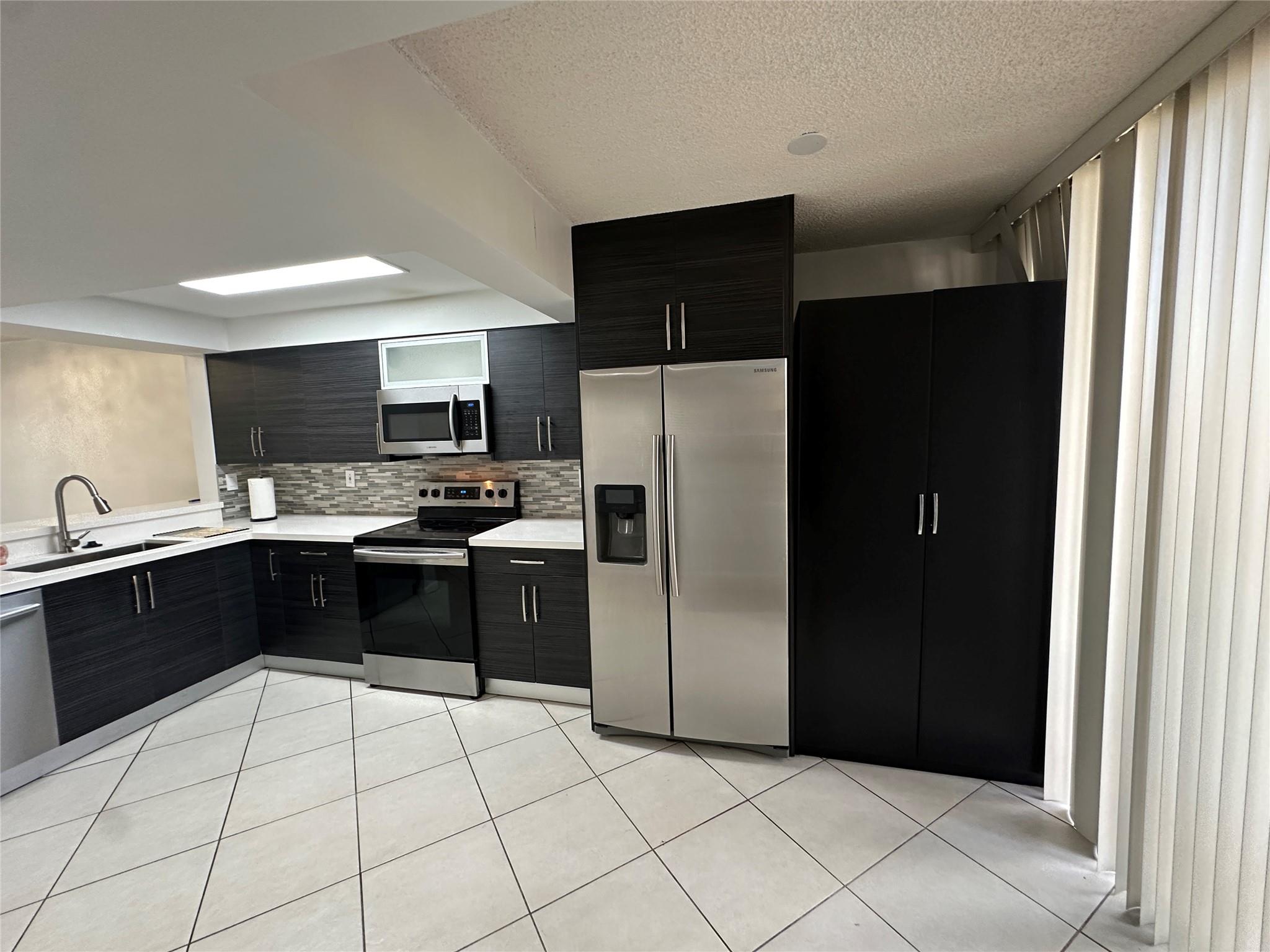 HARVEST SECTION THREE CON - Residential Lease