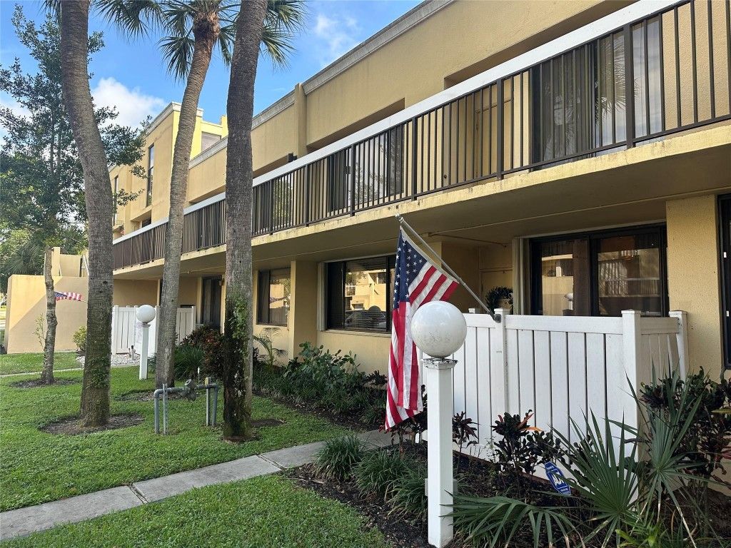 Photo of 2930 SW 87th Terrace #1812, Davie, FL 33328 (MLS # F10541932)