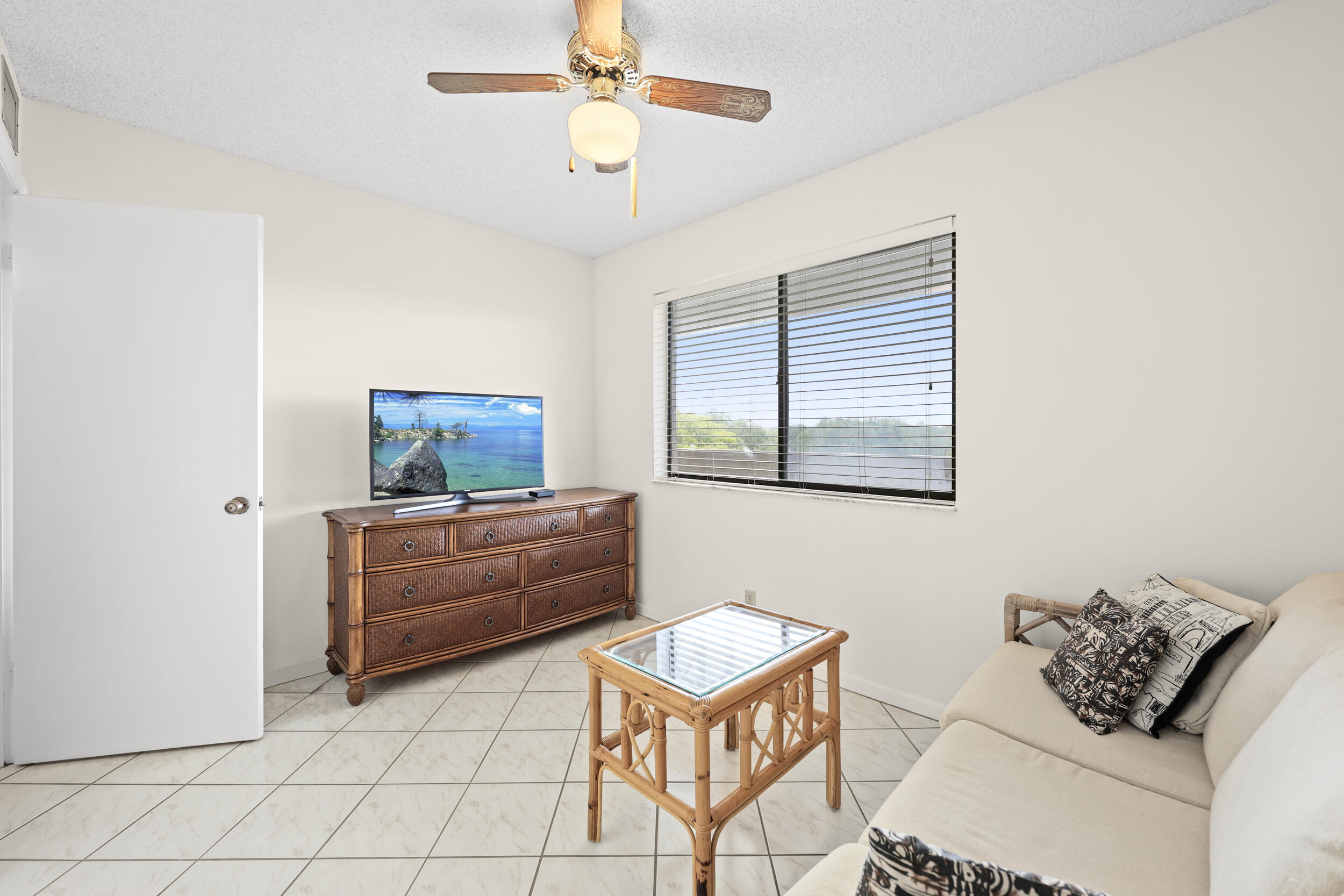 POINCIANA LAKES CONDO - Residential