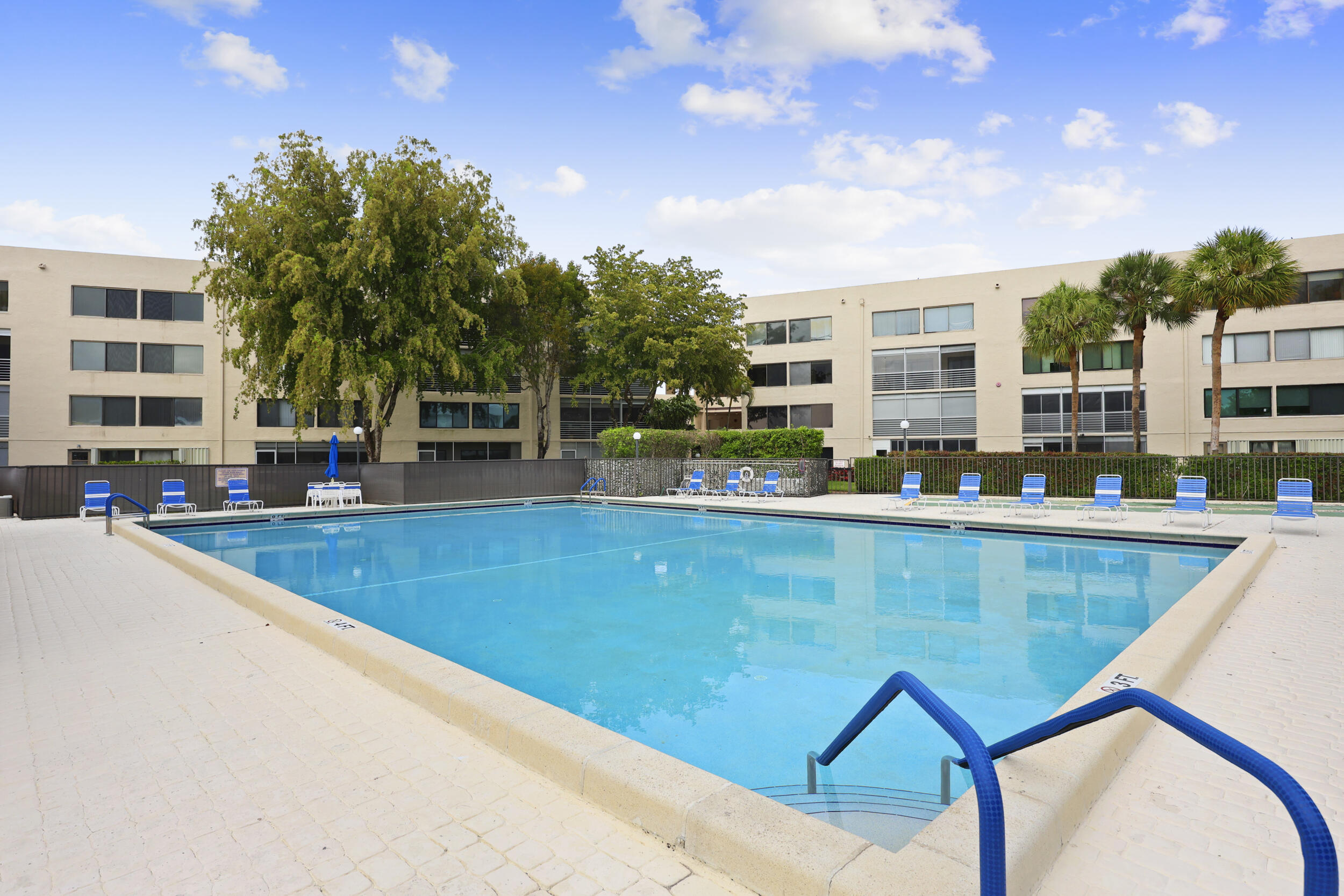 POINCIANA LAKES CONDO - Residential