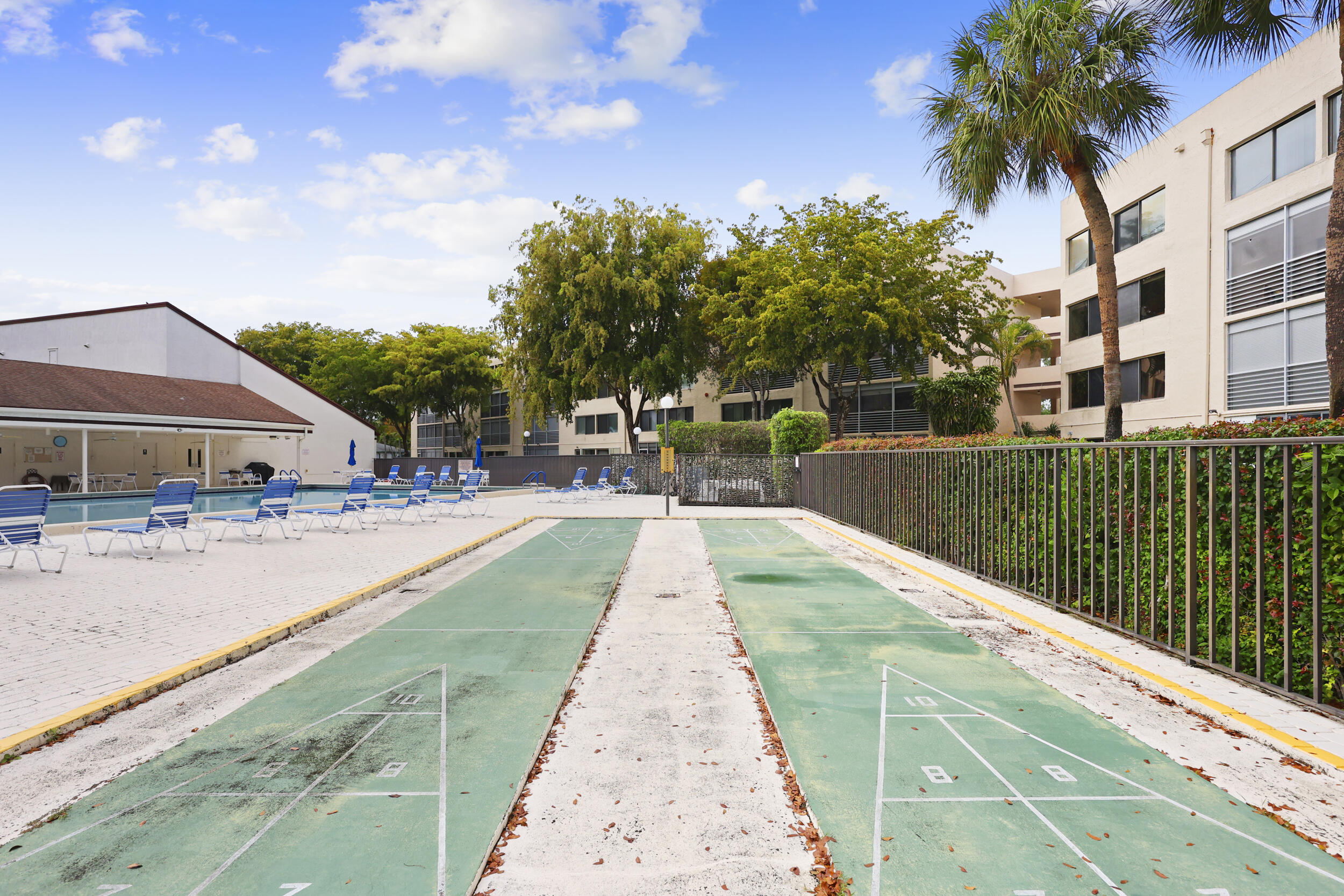 POINCIANA LAKES CONDO - Residential