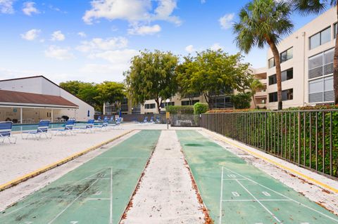 Tiny photo for 3154 Via Poinciana Dr #412, Greenacres, FL 33467 (MLS # B26013071)