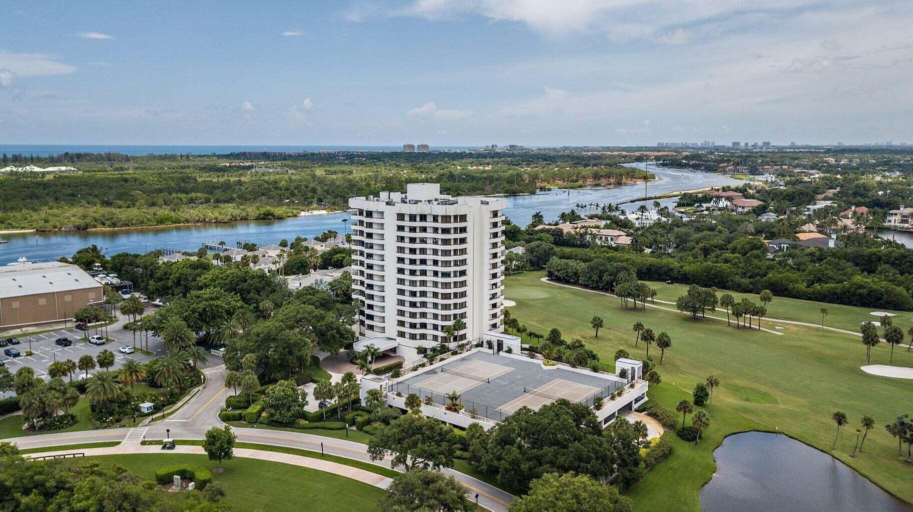 SOUTHPORTE ONE AT JONATHANS LANDING CONDO - Residential