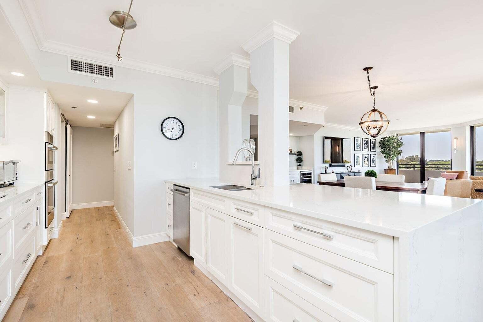 SOUTHPORTE ONE AT JONATHANS LANDING CONDO - Residential