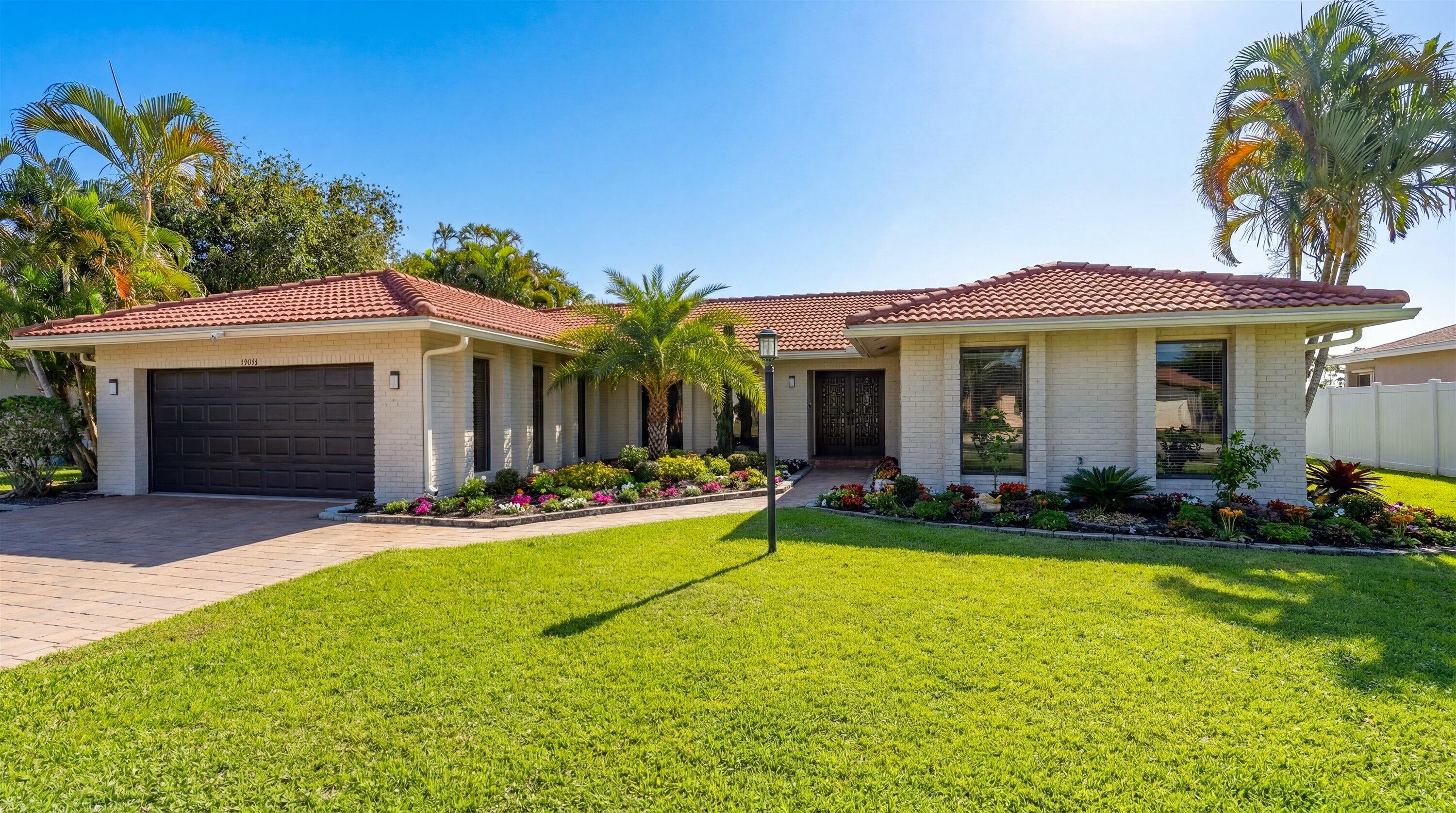 SOUTH SHORE 1 OF WELLINGTON - Residential