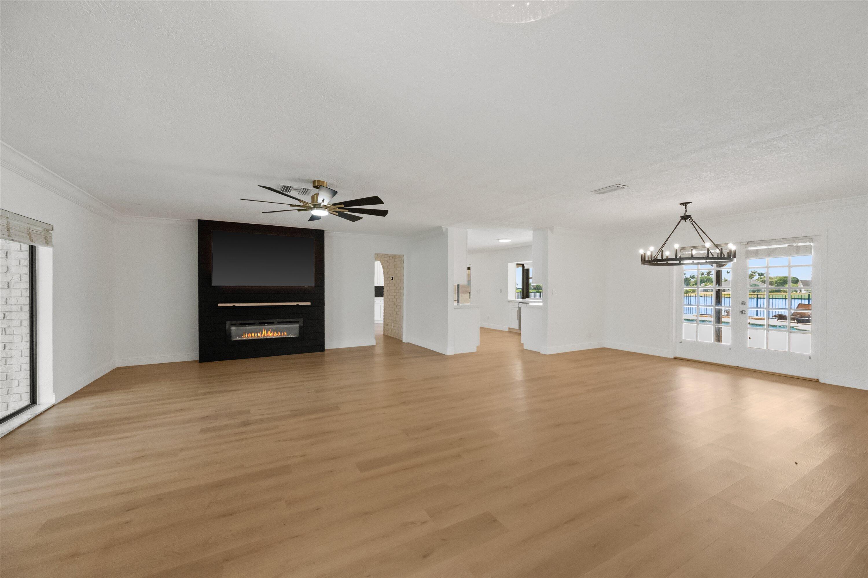 SOUTH SHORE 1 OF WELLINGTON - Residential