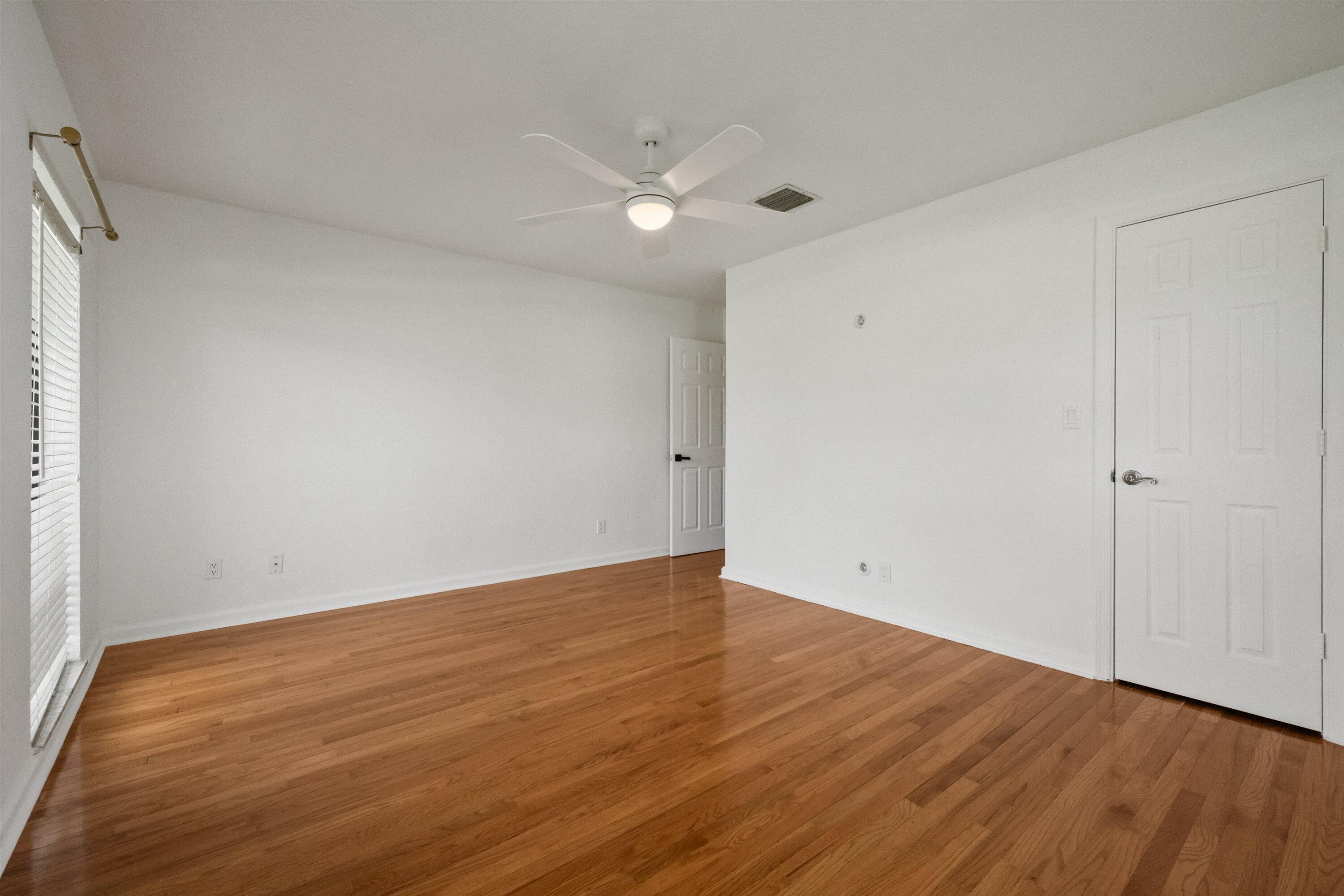 SOUTH SHORE 1 OF WELLINGTON - Residential