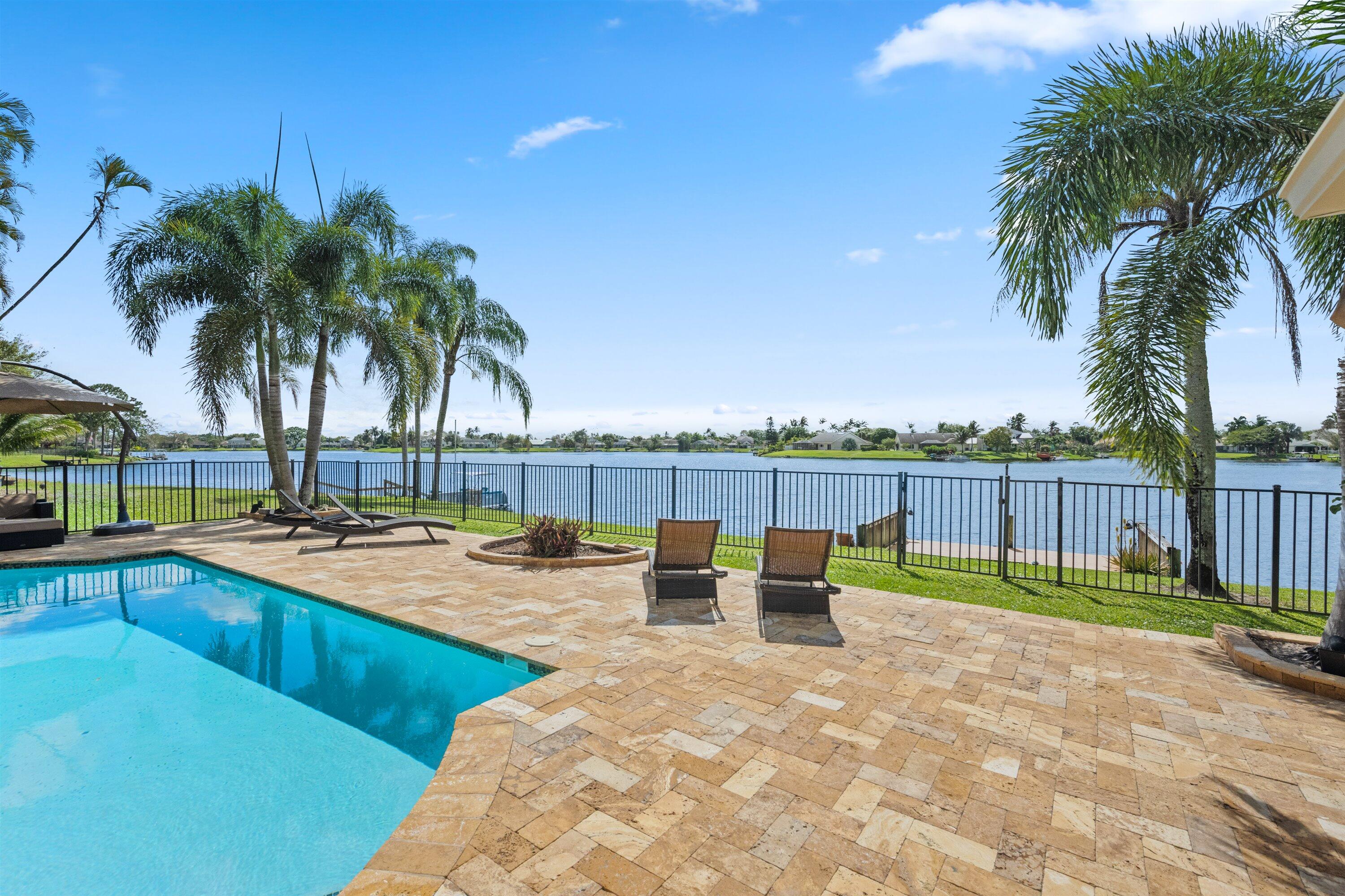 SOUTH SHORE 1 OF WELLINGTON - Residential