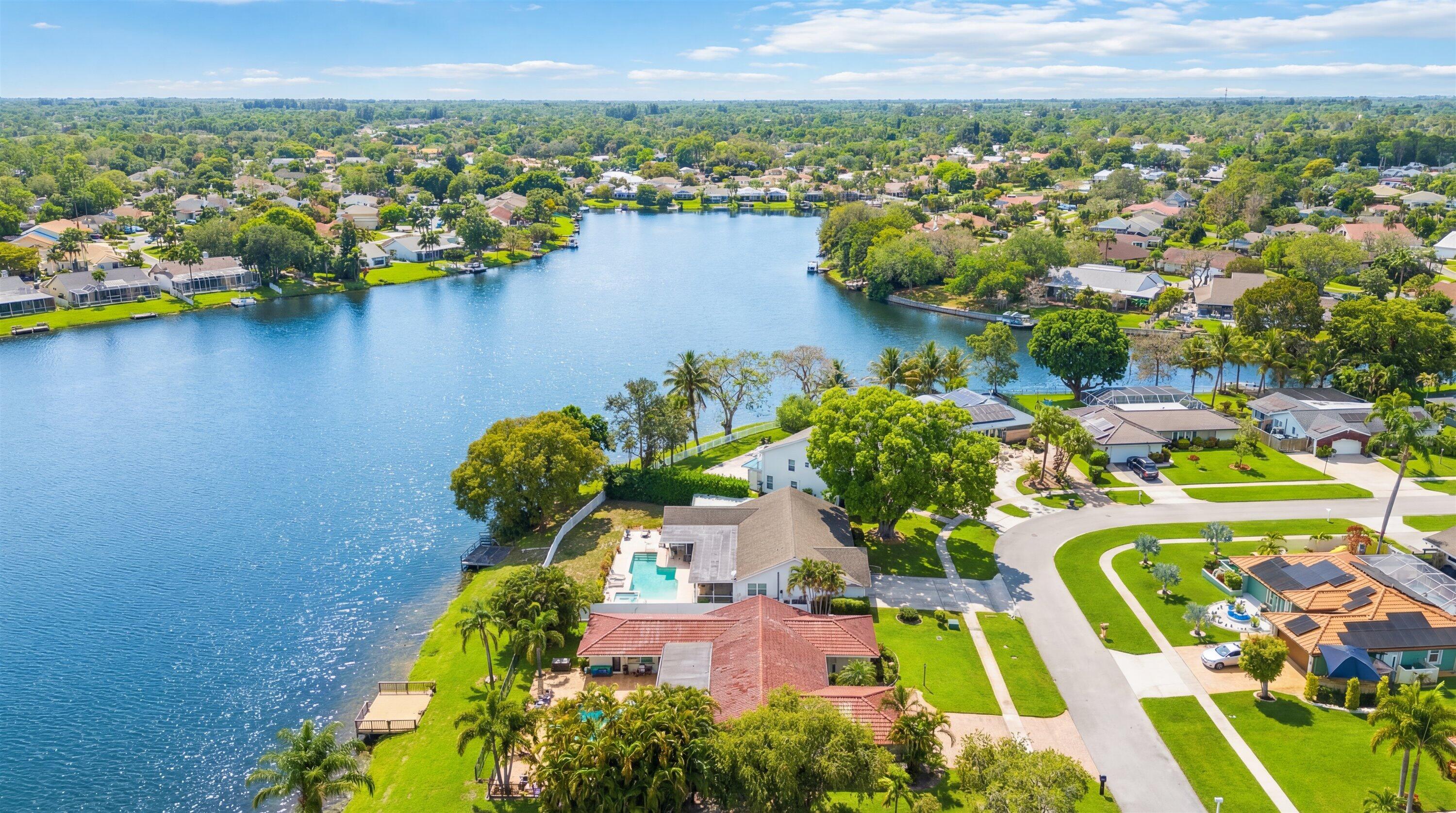 SOUTH SHORE 1 OF WELLINGTON - Residential