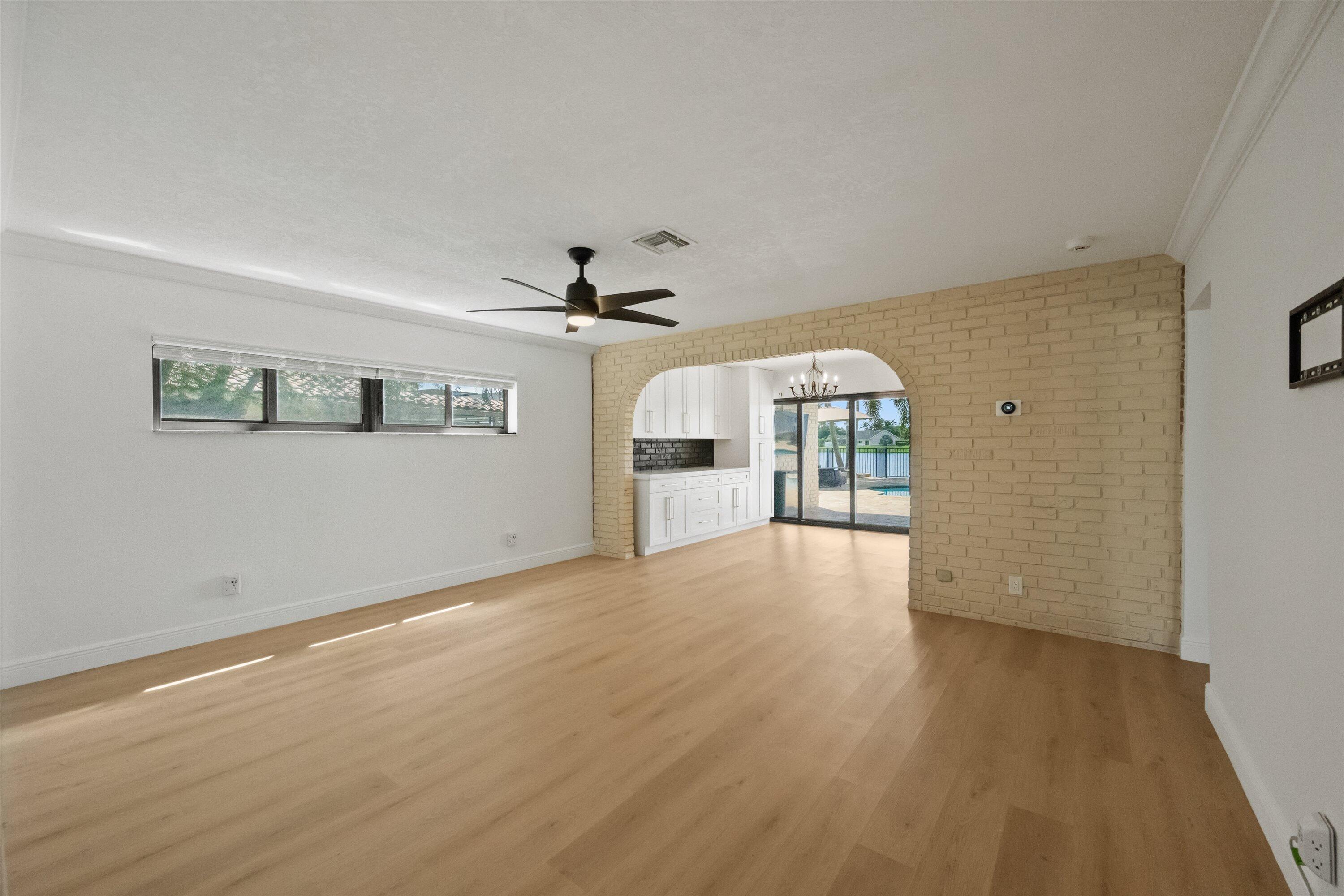 SOUTH SHORE 1 OF WELLINGTON - Residential