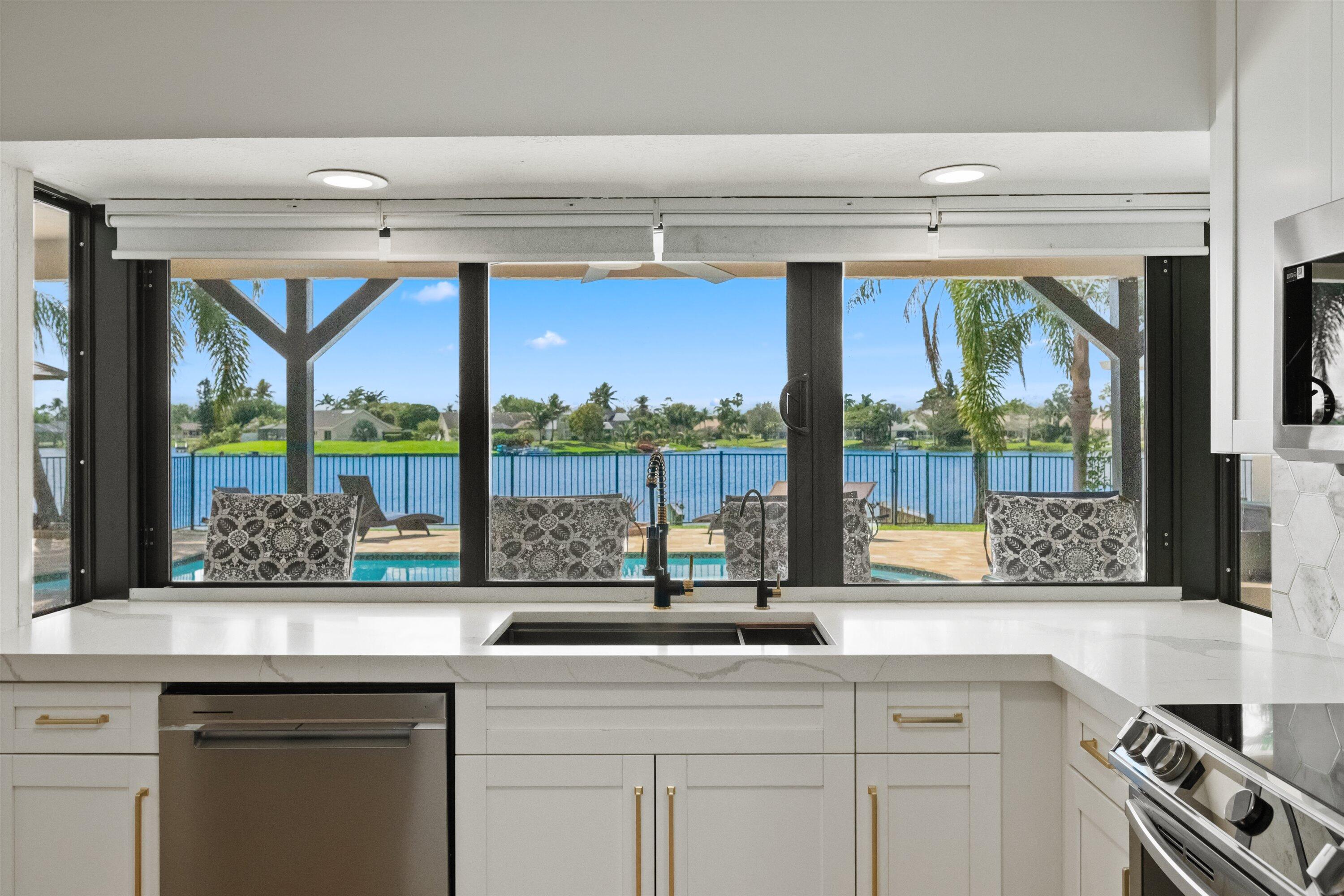 SOUTH SHORE 1 OF WELLINGTON - Residential