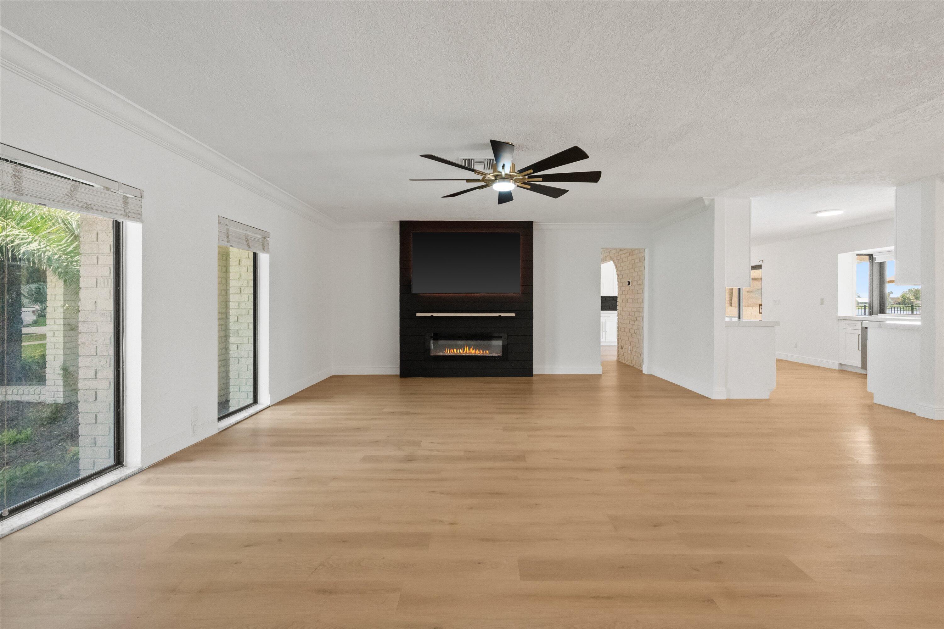 SOUTH SHORE 1 OF WELLINGTON - Residential