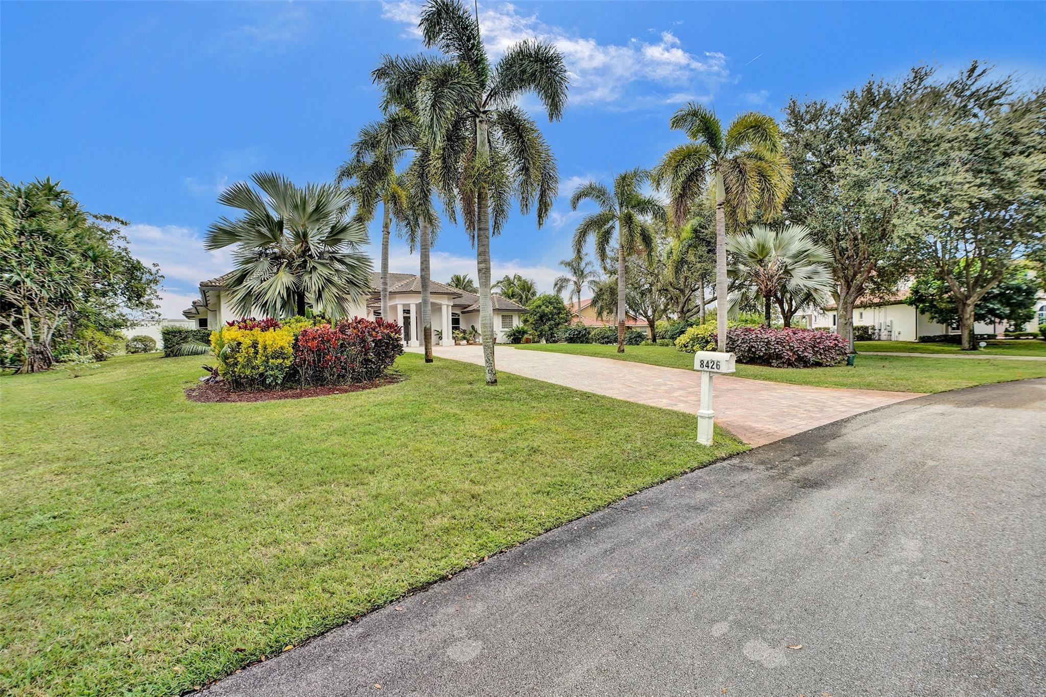 8426 Sawpine Rd
