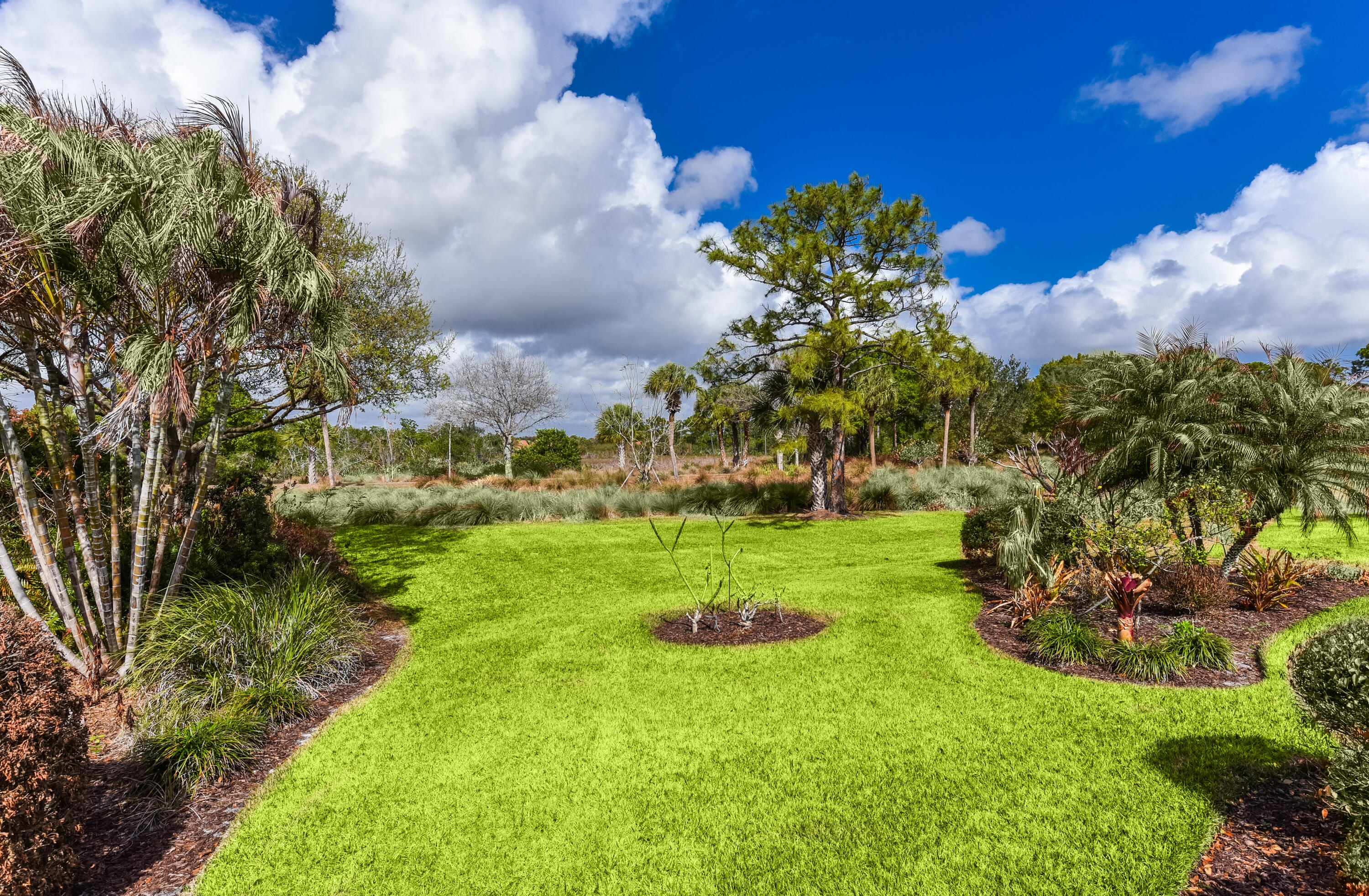 PIPERS LANDING Yacht & CC - Residential