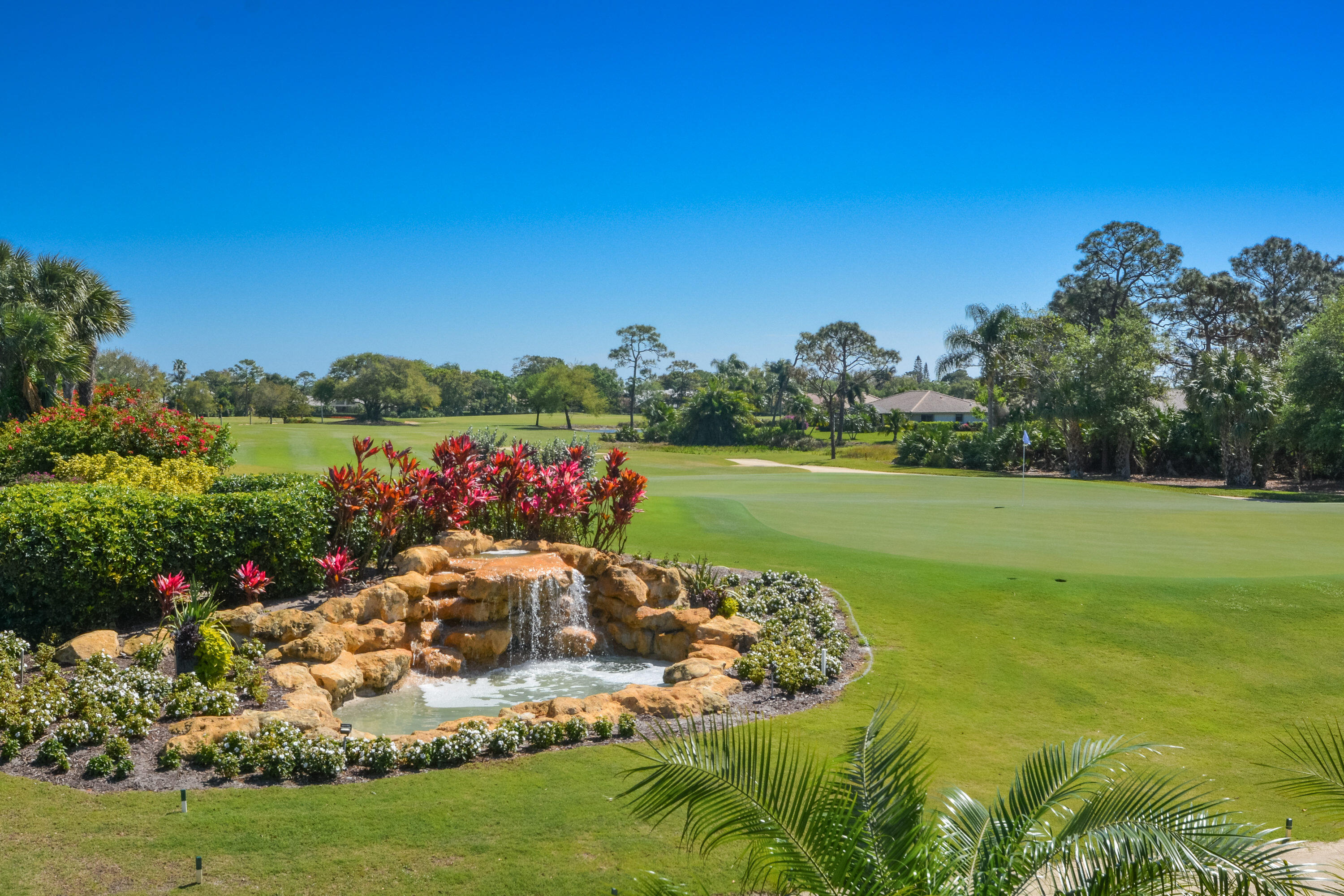 PIPERS LANDING Yacht & CC - Residential