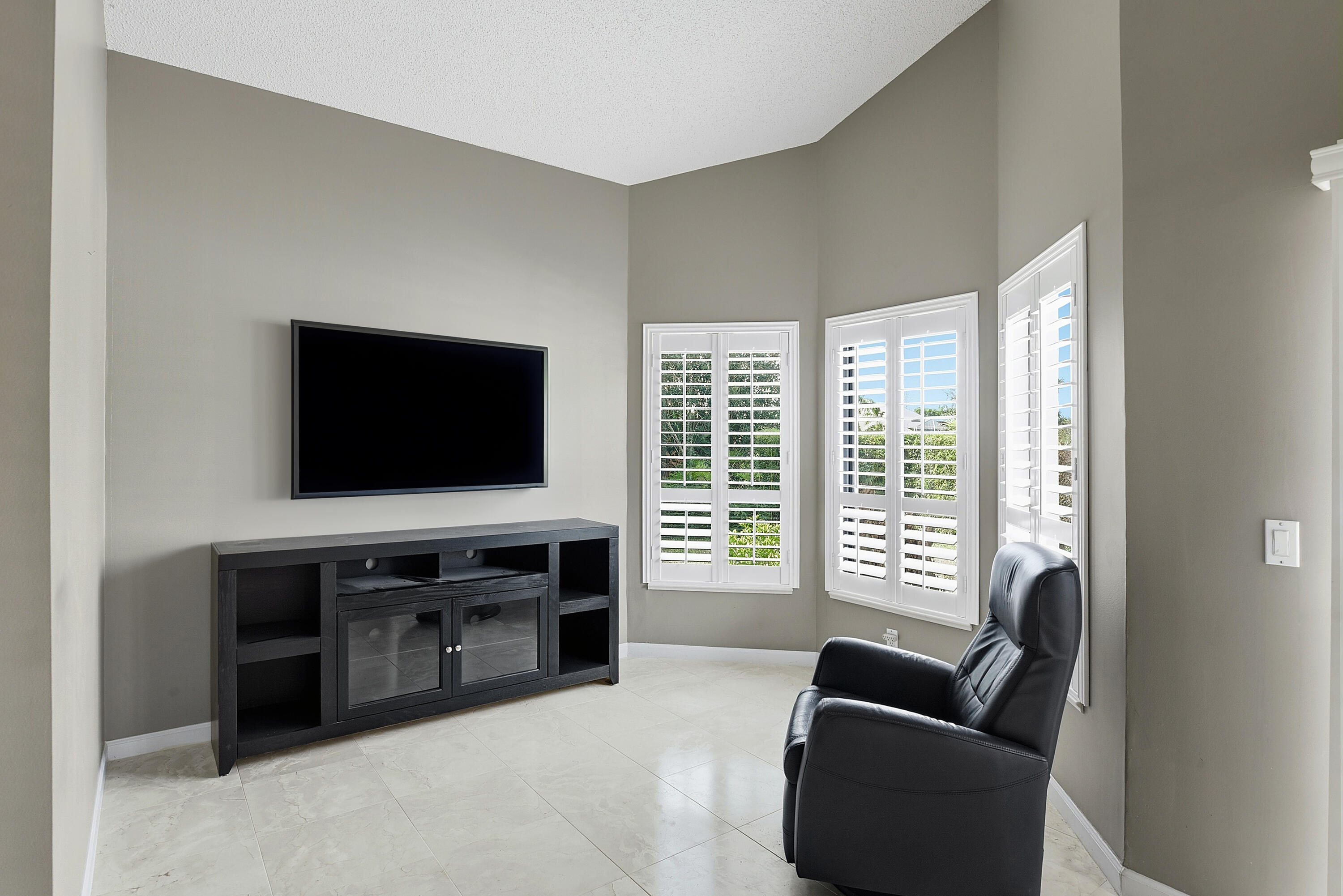 PIPERS LANDING Yacht & CC - Residential