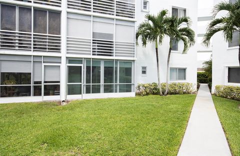 A home in Lake Worth