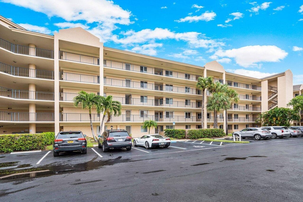 Photo of 275 Palm Avenue #C206, Jupiter, FL 33477 (MLS # R11014570)