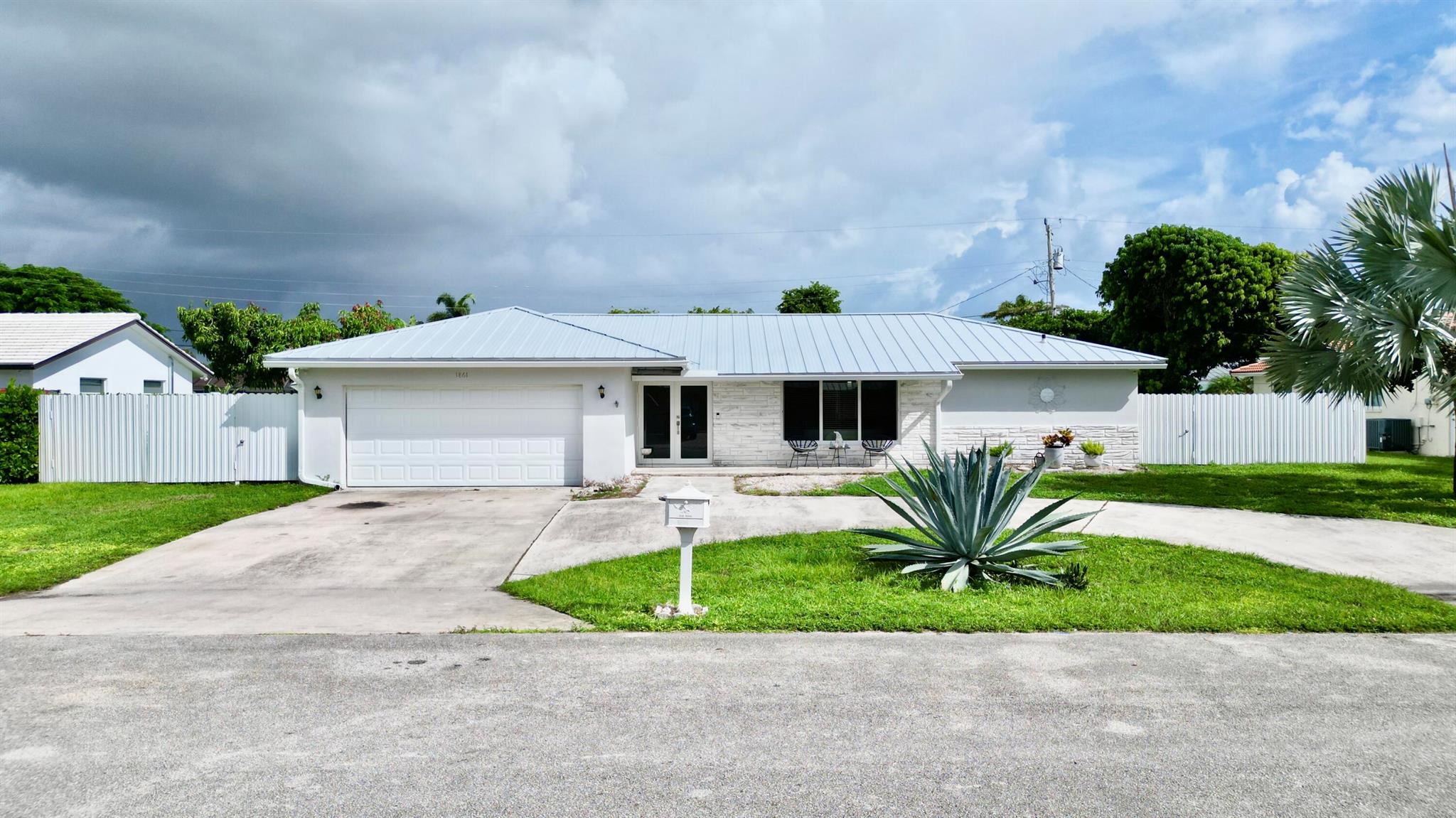 PALM RIDGE ESTATES 2 - Residential