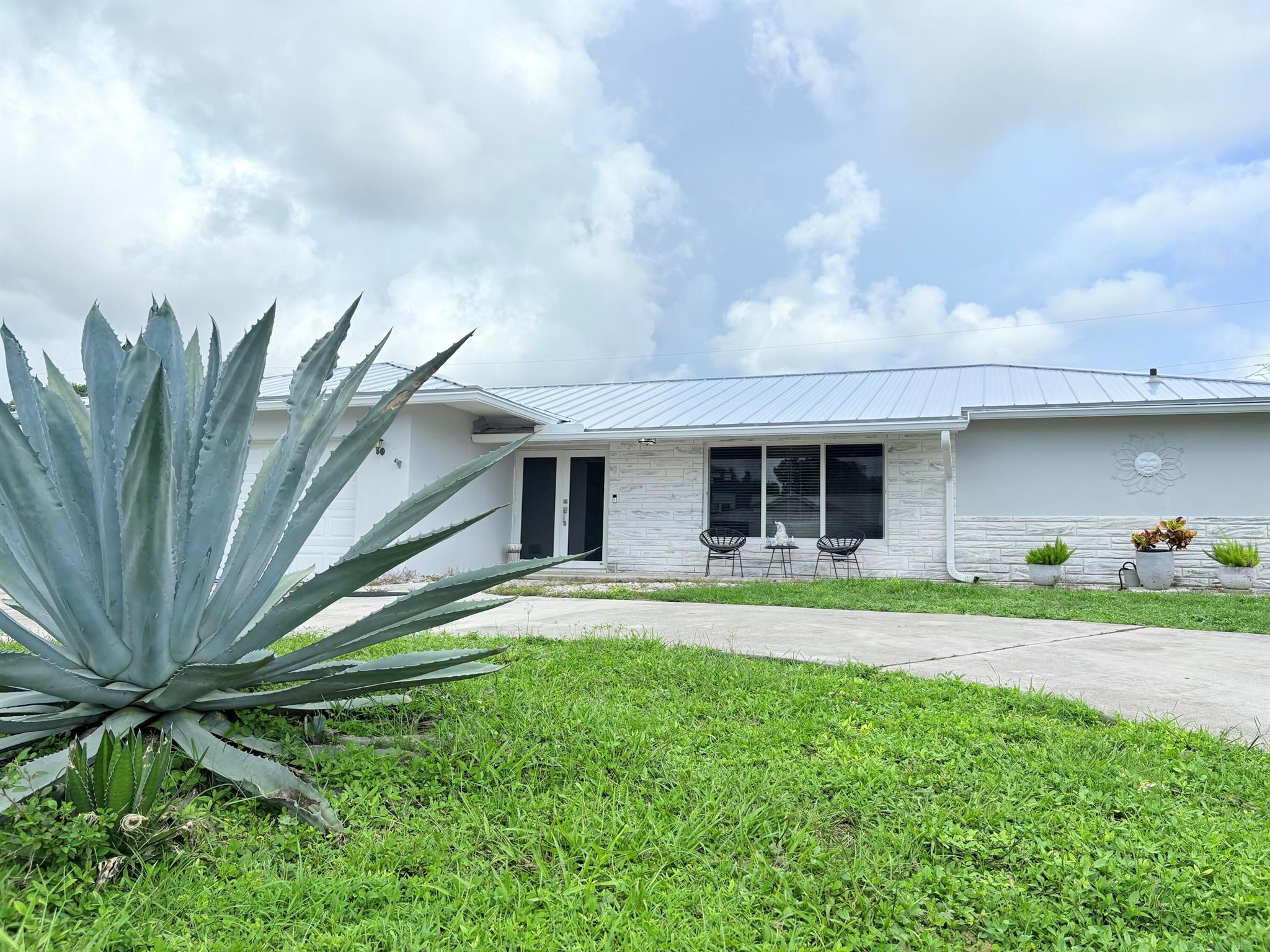 PALM RIDGE ESTATES 2 - Residential