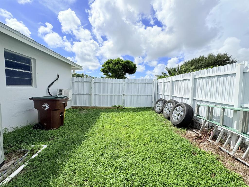 PALM RIDGE ESTATES 2 - Residential