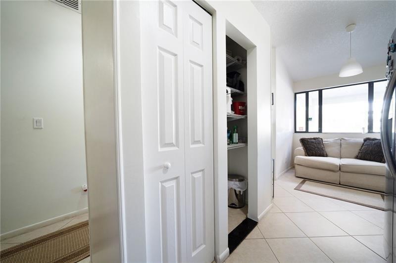 MIRA LAGO - Residential