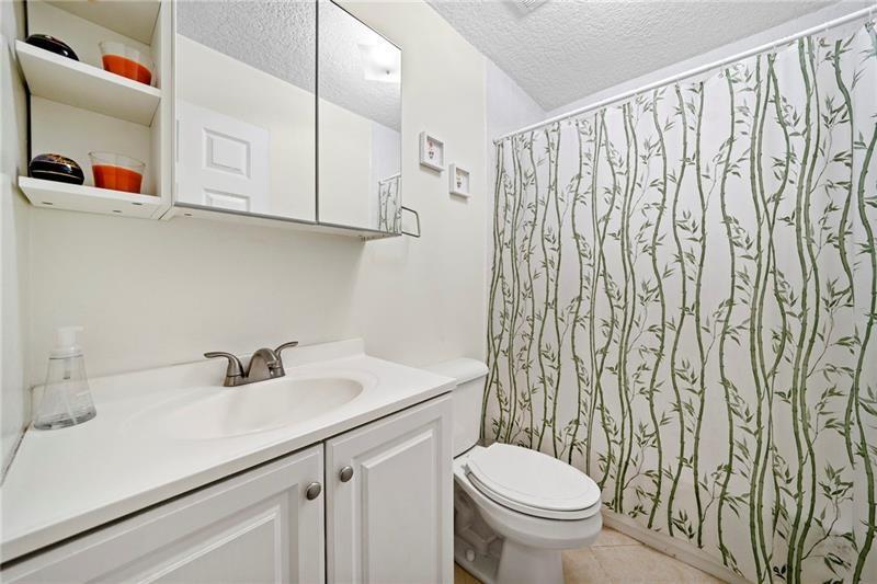 MIRA LAGO - Residential