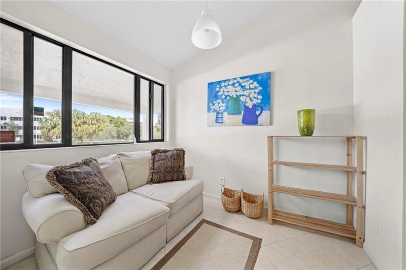 MIRA LAGO - Residential