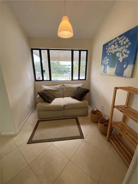 MIRA LAGO - Residential