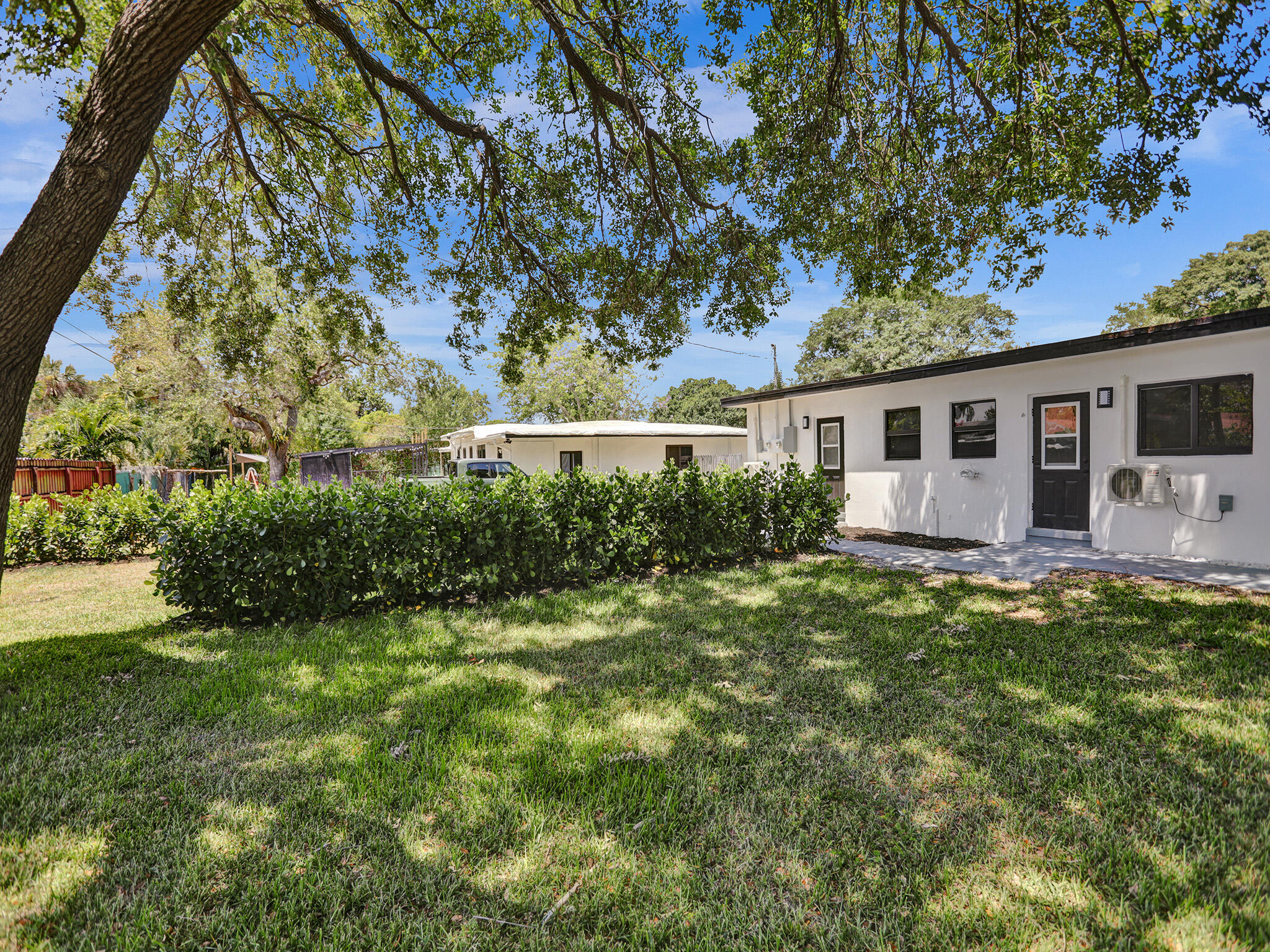 OAK GROVE - Residential Income