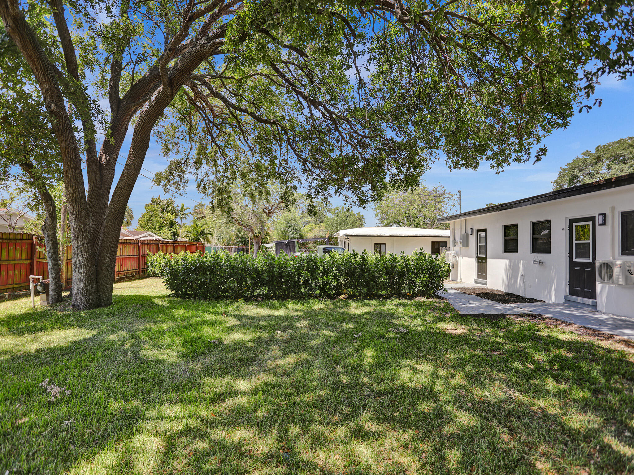 950 SW 29th Street